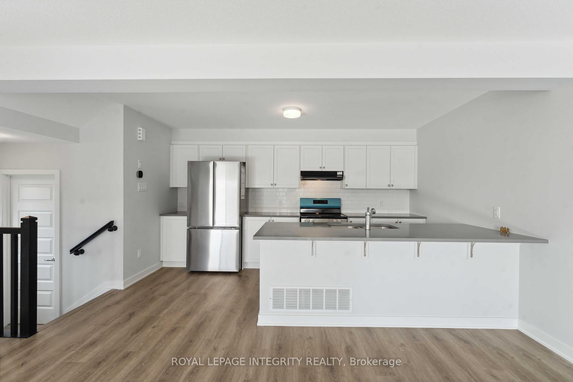 Photo 12 of 571 Woven Private, Ottawa, Stittsville (North) — HOMEH
