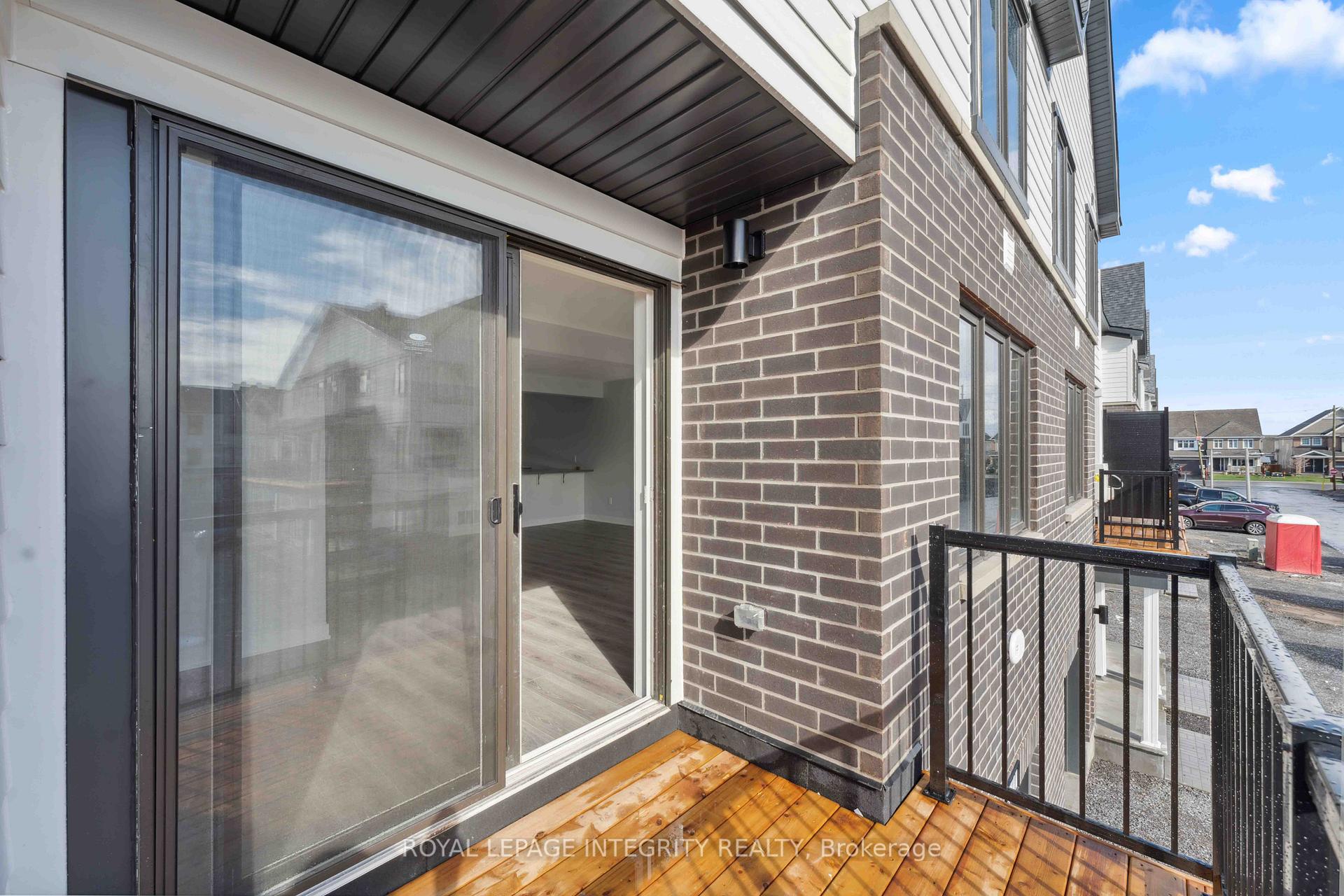 Photo 31 of 571 Woven Private, Ottawa, Stittsville (North) — HOMEH