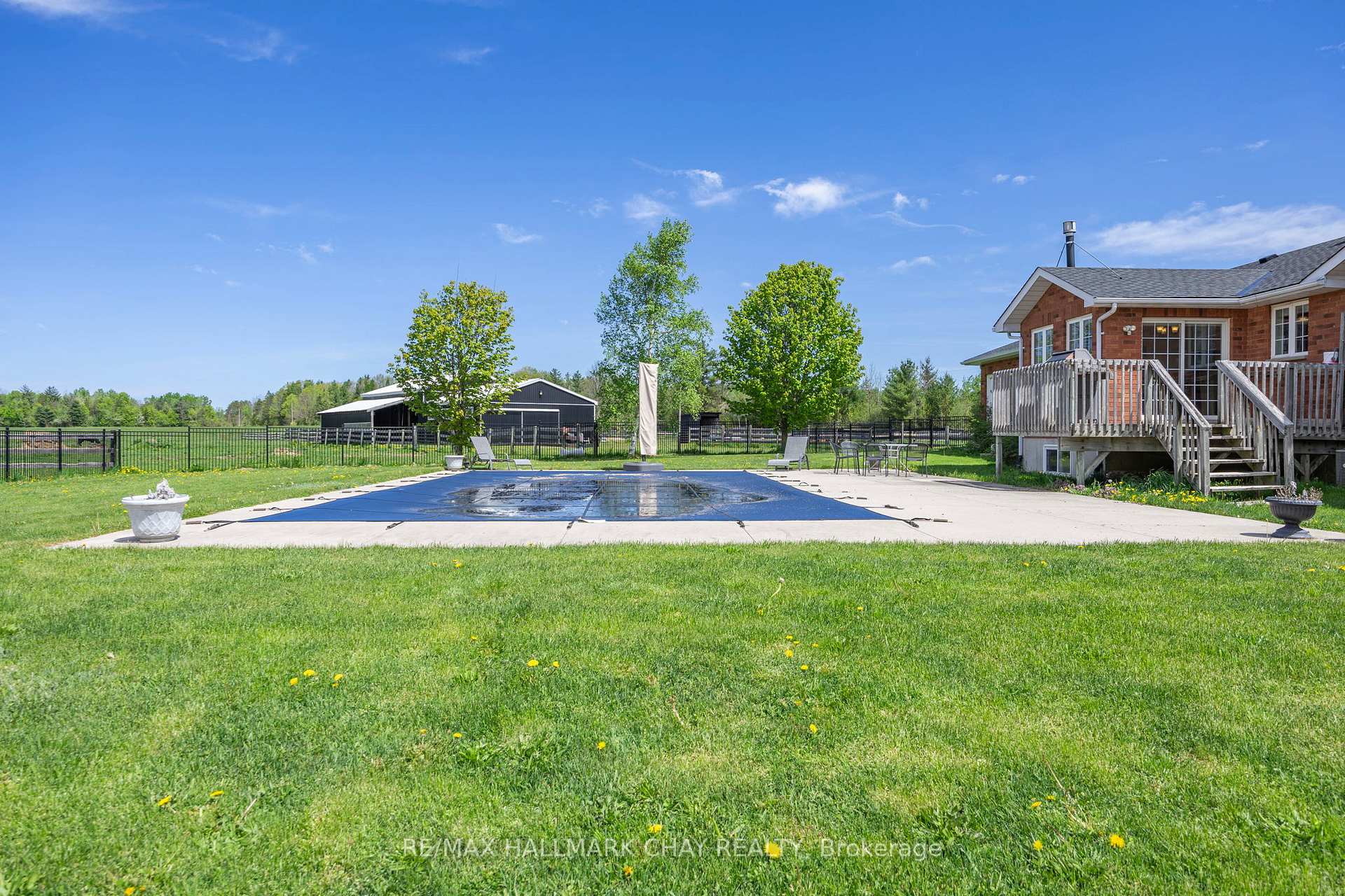 Photo 6 of 1846 Atkinson Road, Springwater, Rural Springwater — HOMEH