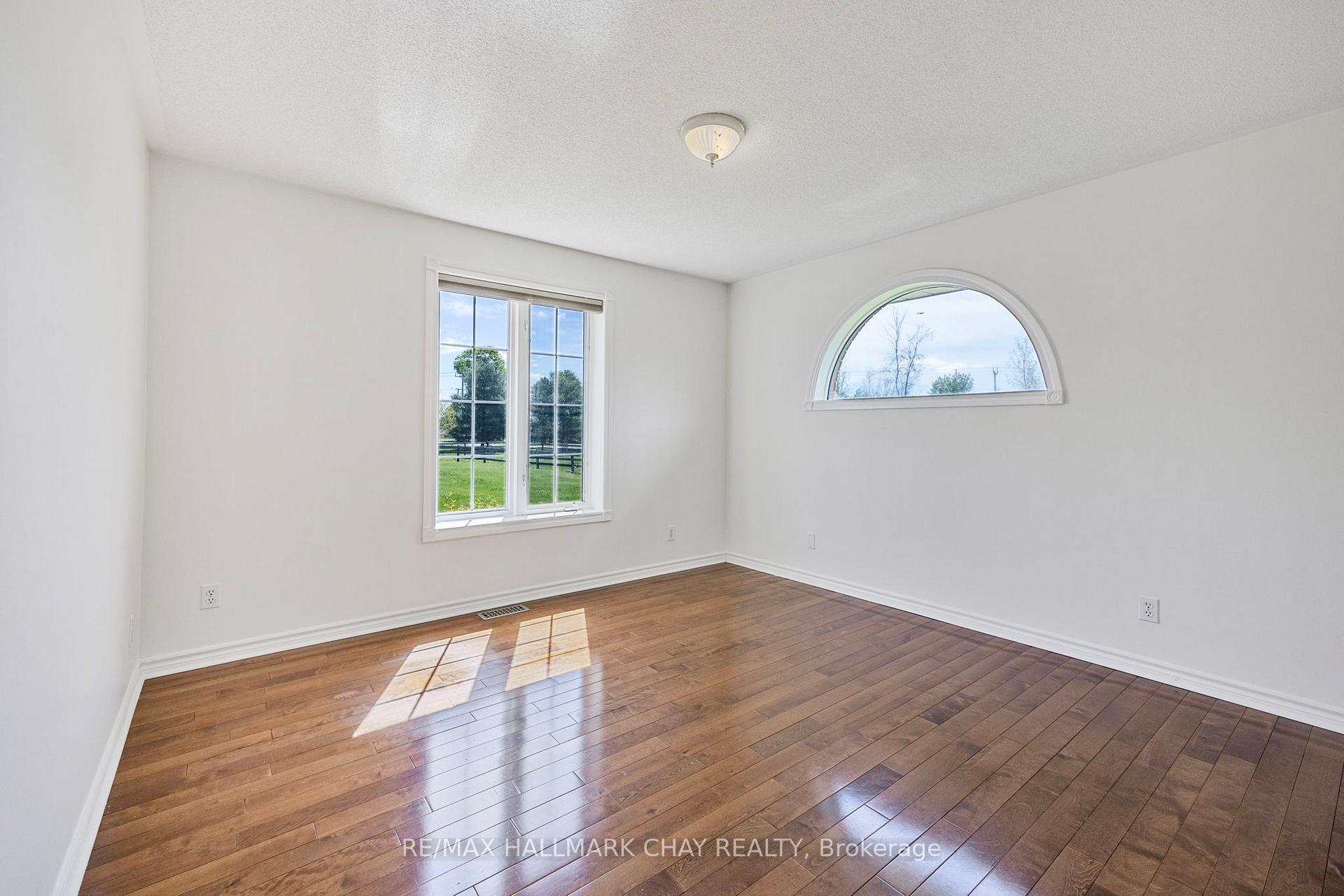 Photo 27 of 1846 Atkinson Road, Springwater, Rural Springwater — HOMEH