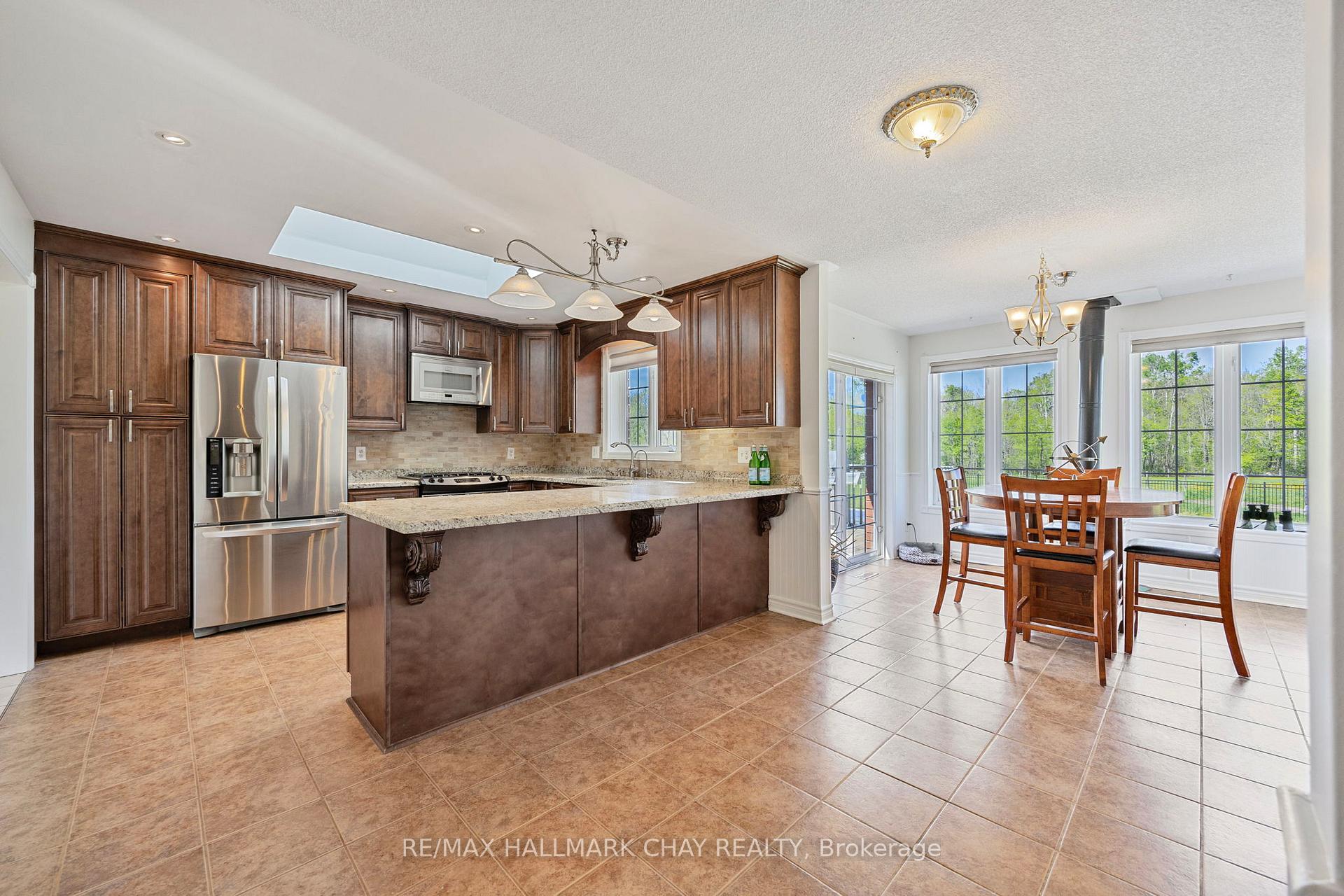 Photo 33 of 1846 Atkinson Road, Springwater, Rural Springwater — HOMEH