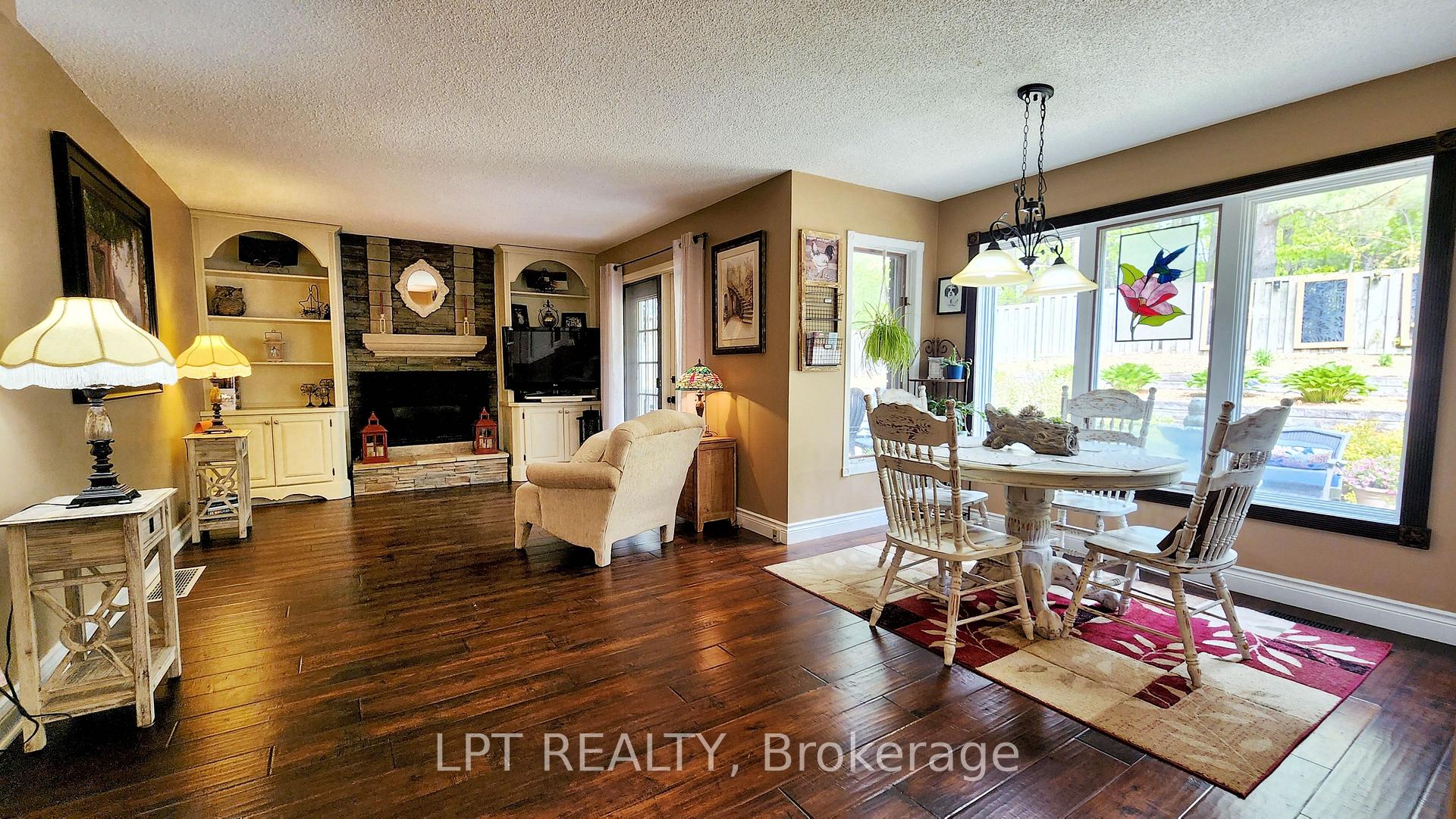 Photo 8 of 16 Idlewood Drive, Springwater, Midhurst — HOMEH
