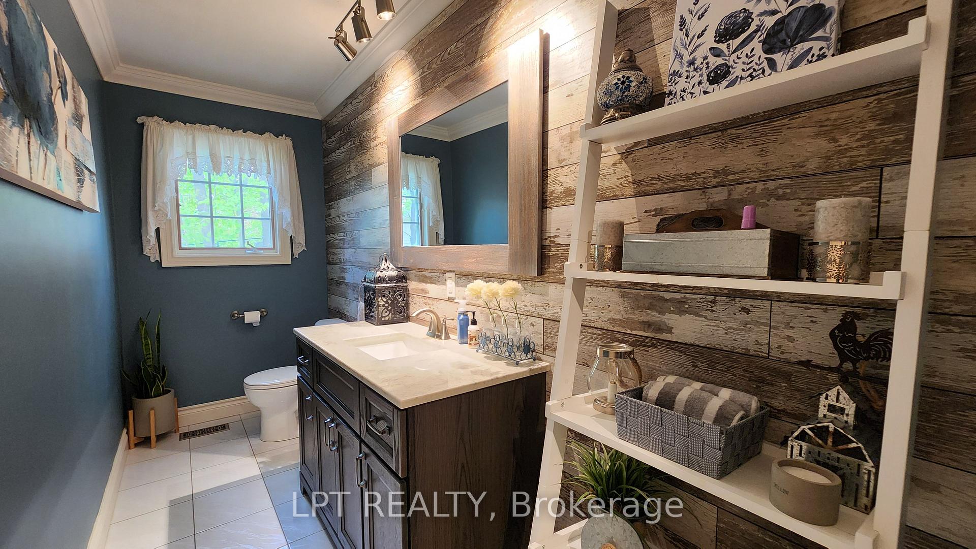 Photo 13 of 16 Idlewood Drive, Springwater, Midhurst — HOMEH