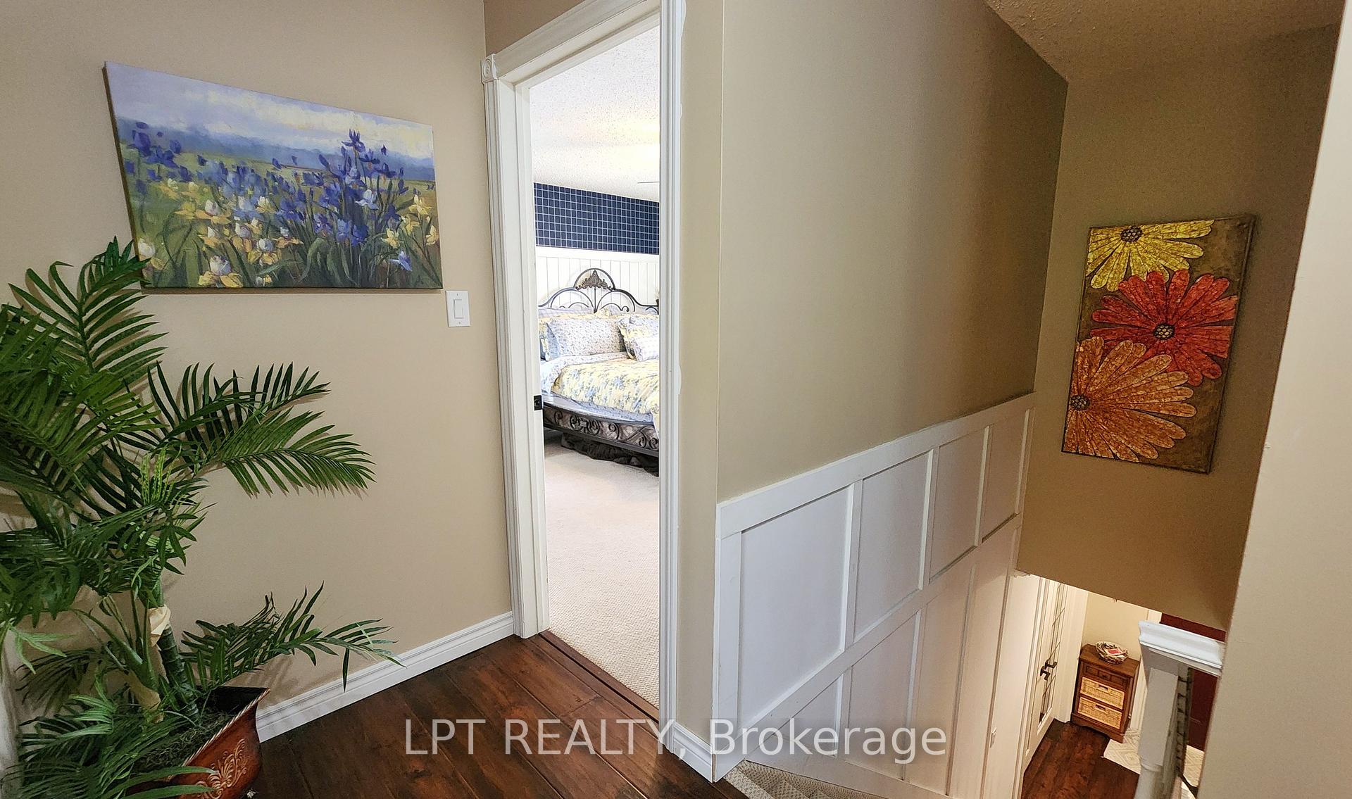 Photo 18 of 16 Idlewood Drive, Springwater, Midhurst — HOMEH