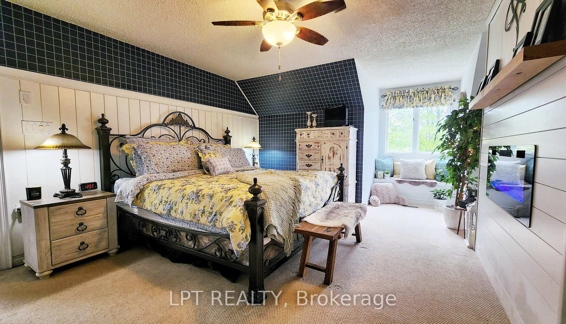 Photo 19 of 16 Idlewood Drive, Springwater, Midhurst — HOMEH