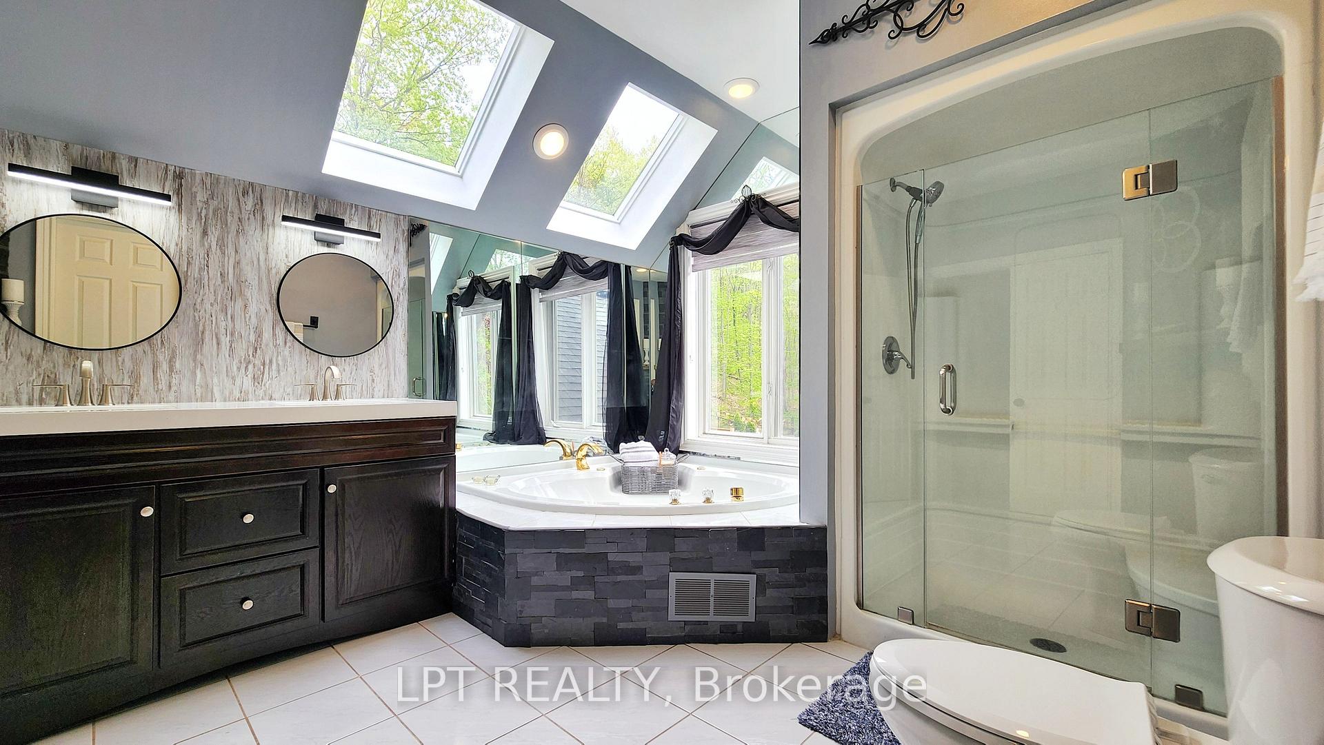 Photo 21 of 16 Idlewood Drive, Springwater, Midhurst — HOMEH