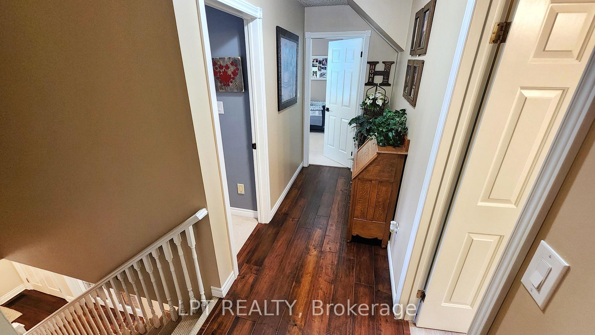 Photo 24 of 16 Idlewood Drive, Springwater, Midhurst — HOMEH