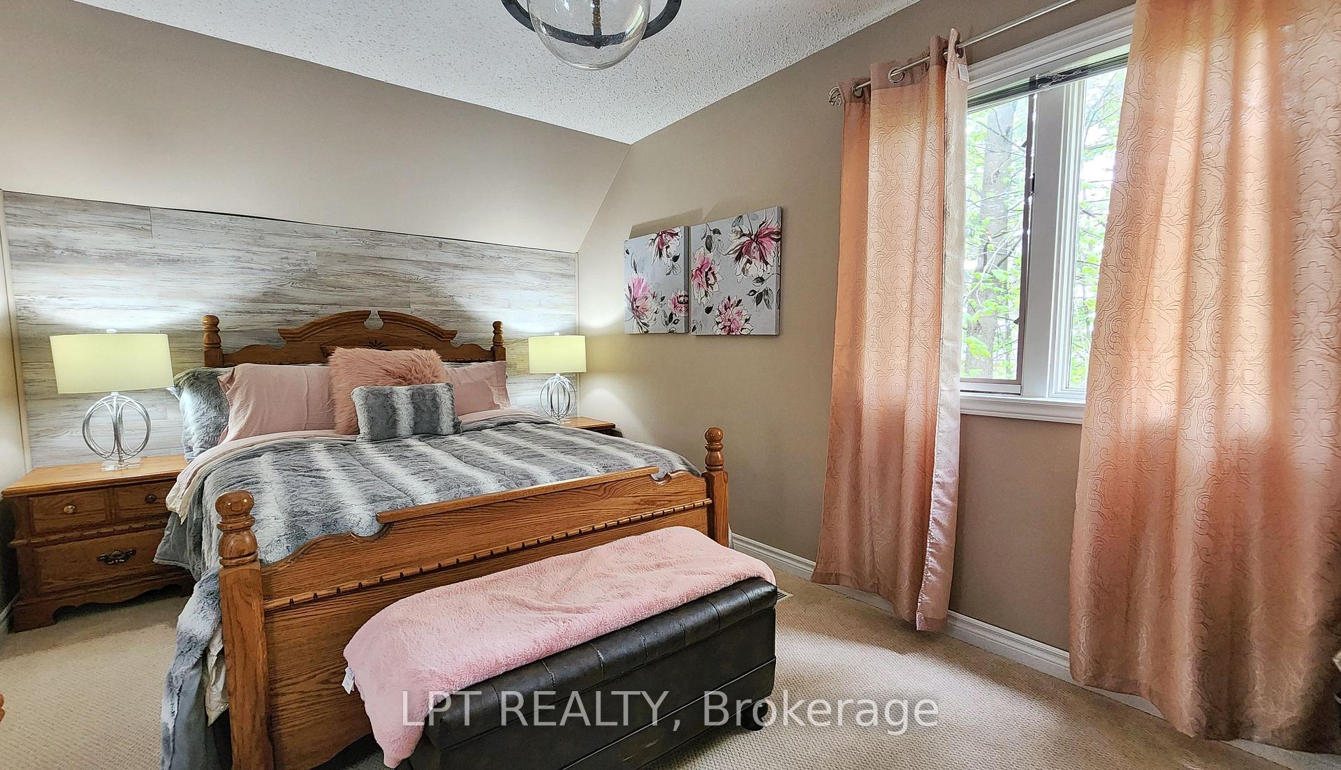 Photo 26 of 16 Idlewood Drive, Springwater, Midhurst — HOMEH