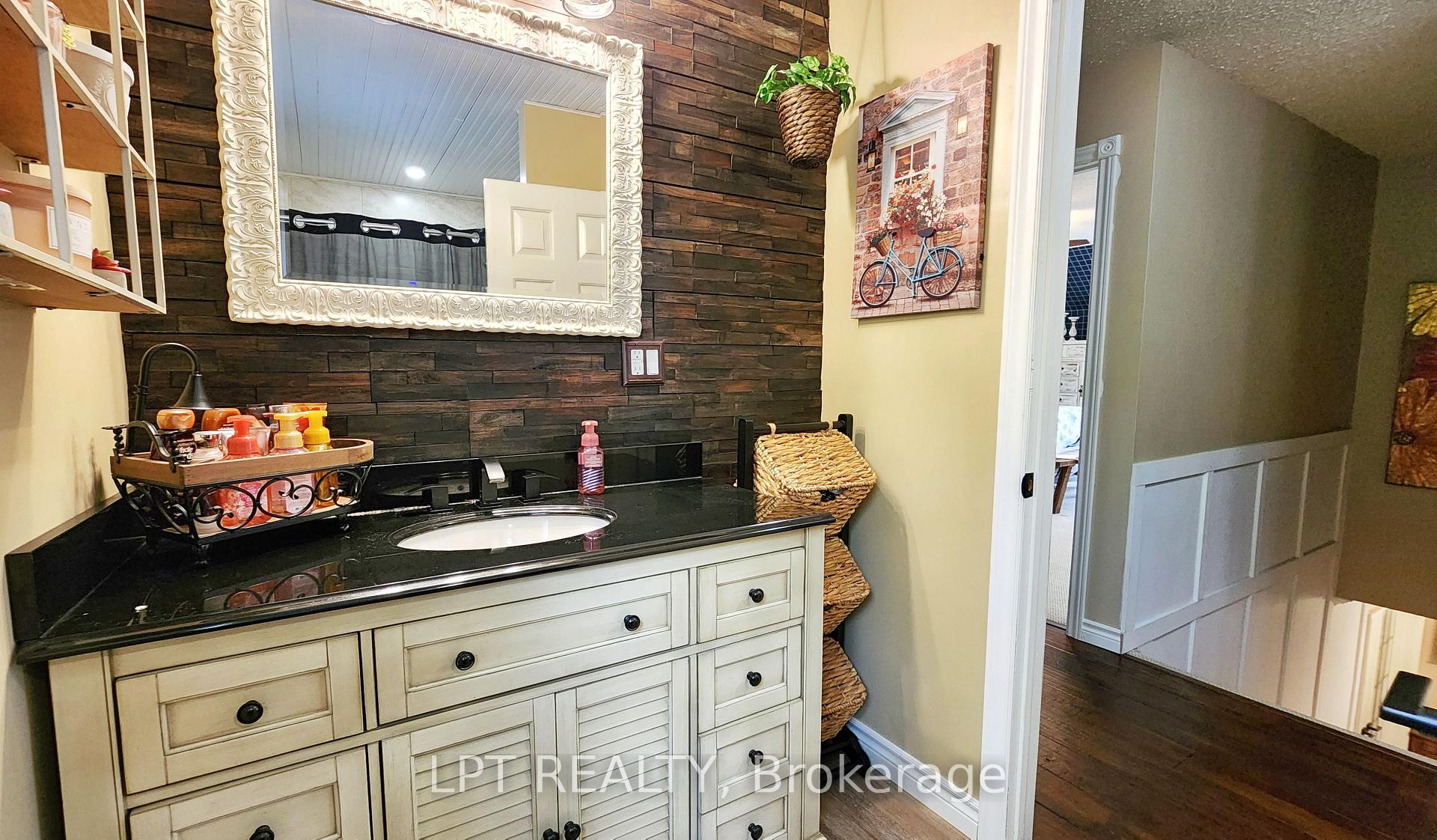Photo 27 of 16 Idlewood Drive, Springwater, Midhurst — HOMEH
