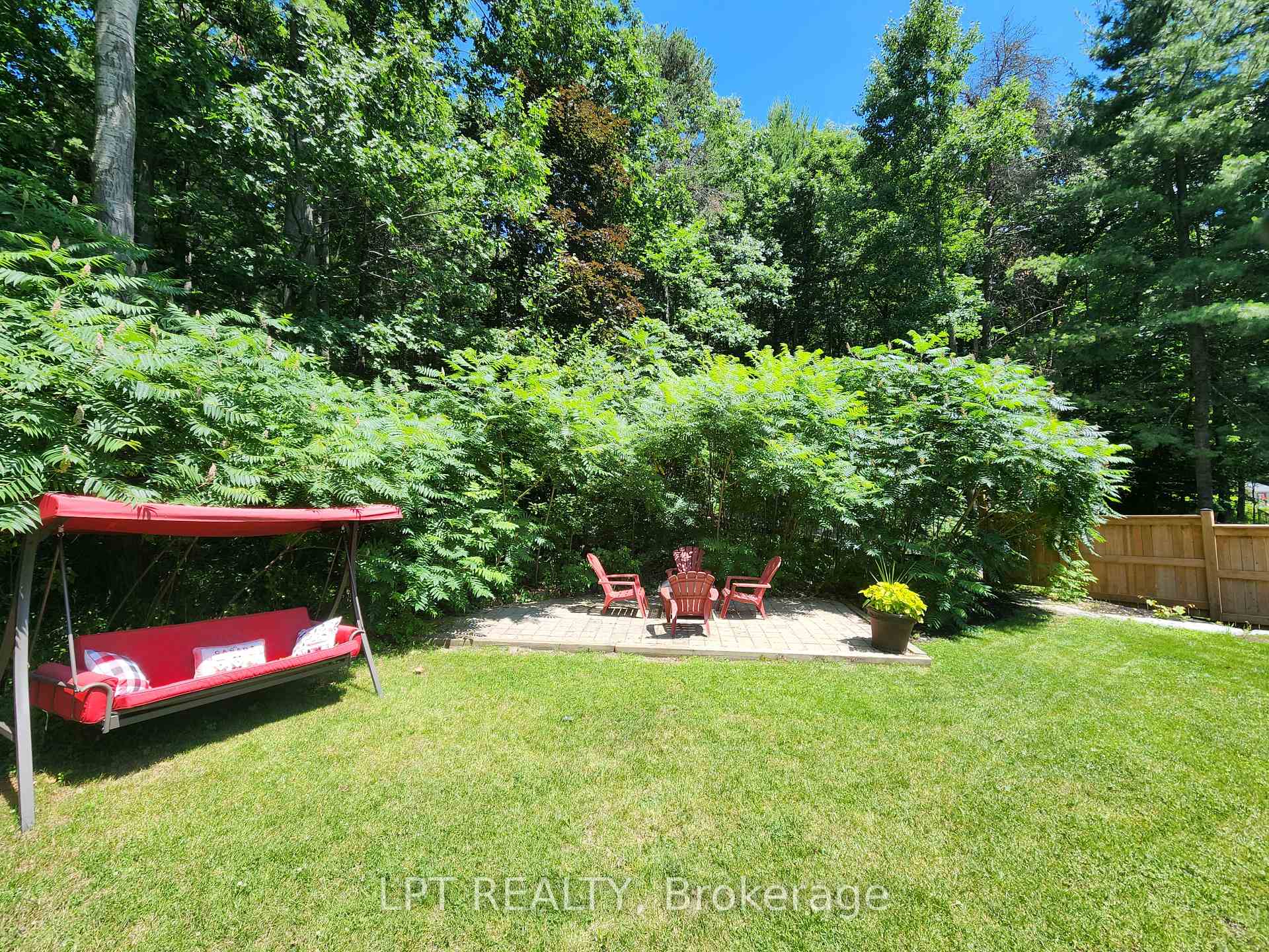 Photo 35 of 16 Idlewood Drive, Springwater, Midhurst — HOMEH