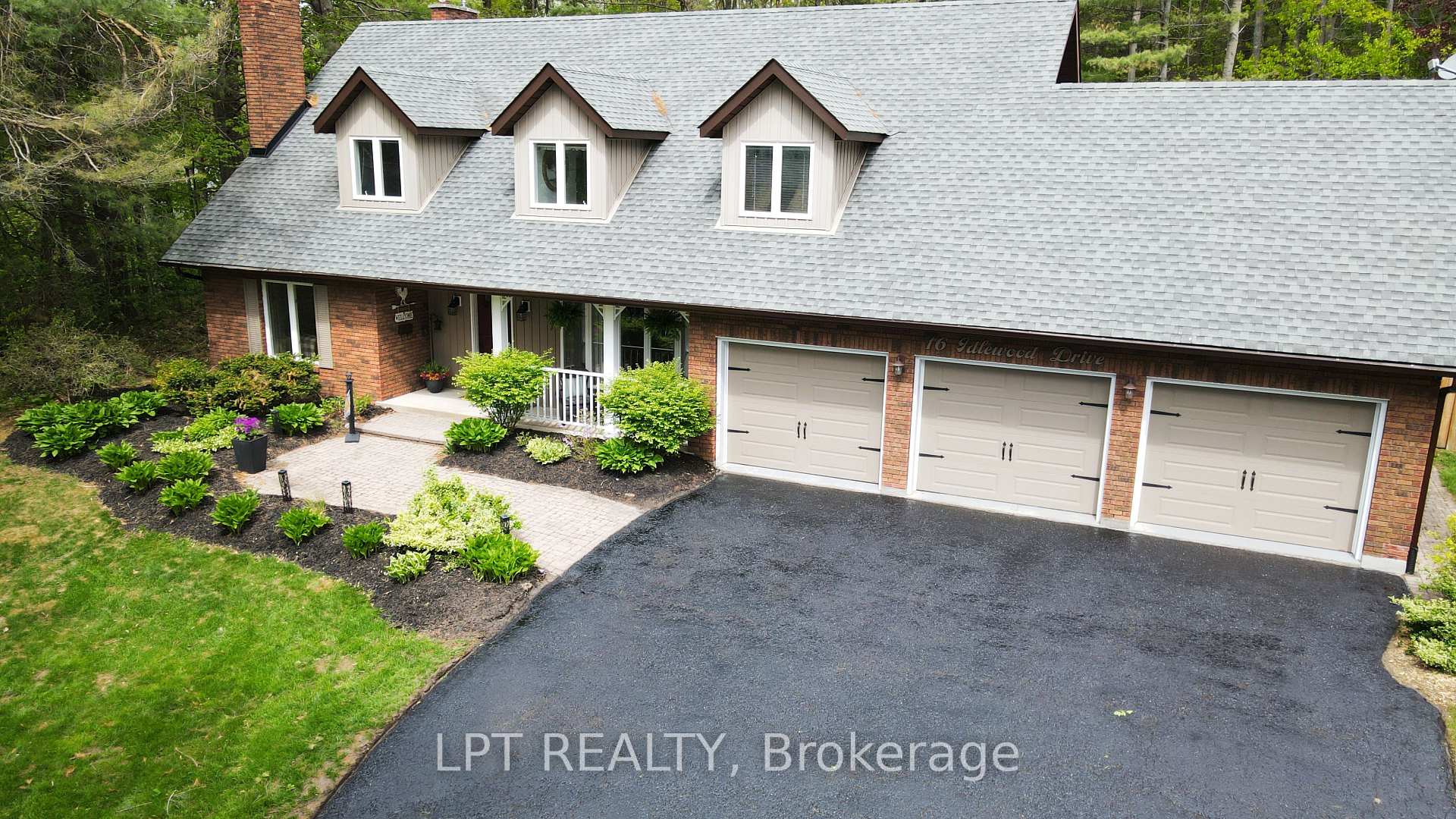 Photo 36 of 16 Idlewood Drive, Springwater, Midhurst — HOMEH