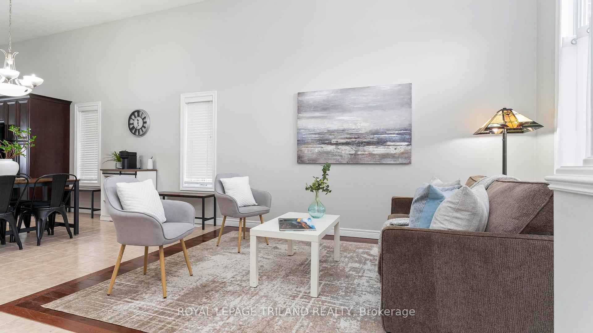 Photo 9 of 6 Circlewood Drive, St. Thomas — HOMEH