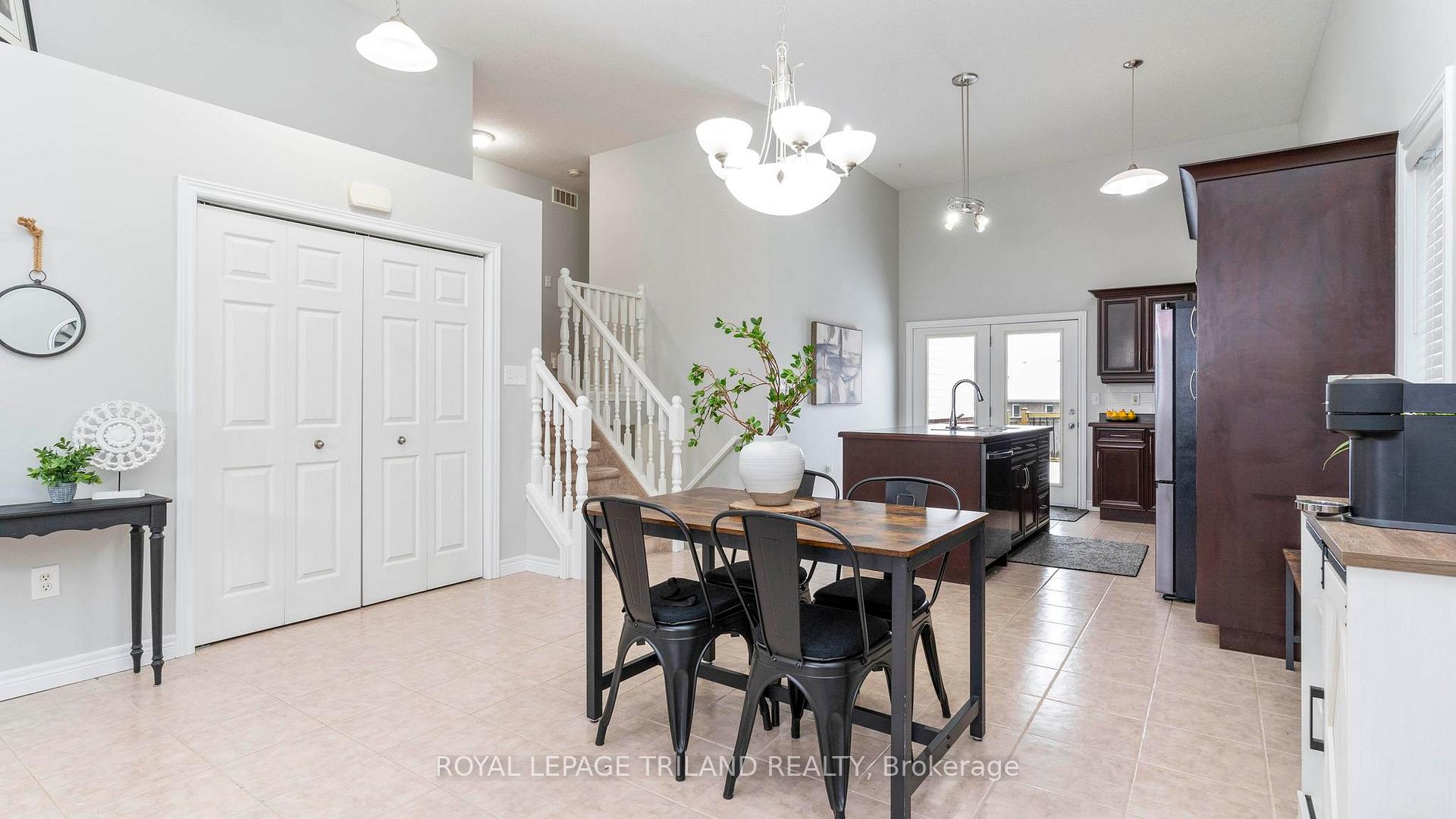 Photo 13 of 6 Circlewood Drive, St. Thomas — HOMEH