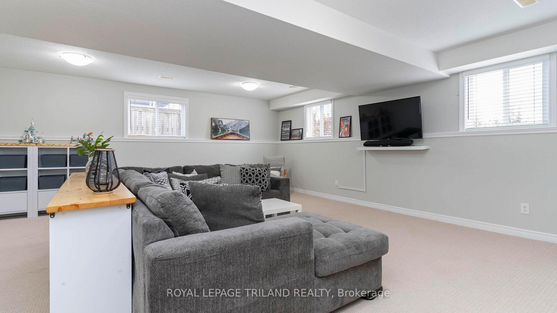 Photo 31 of 6 Circlewood Drive, St. Thomas — HOMEH