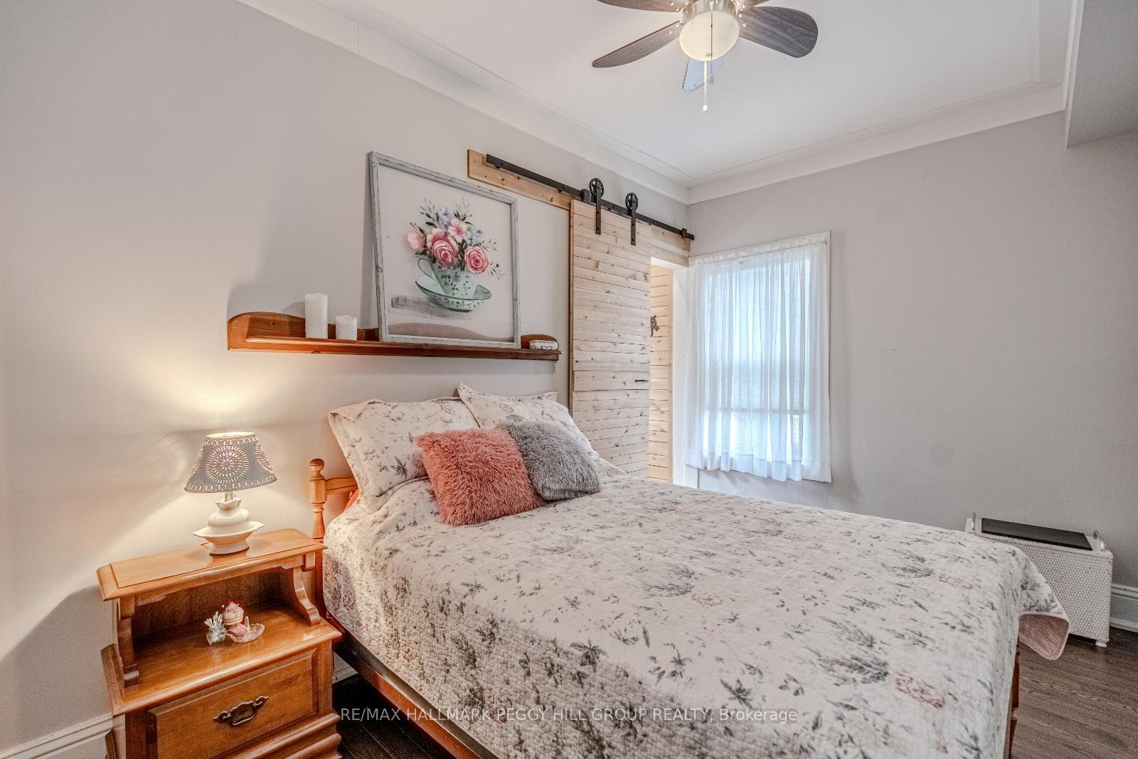 Photo 9 of 56 Yonge Street N, Springwater, Elmvale — HOMEH