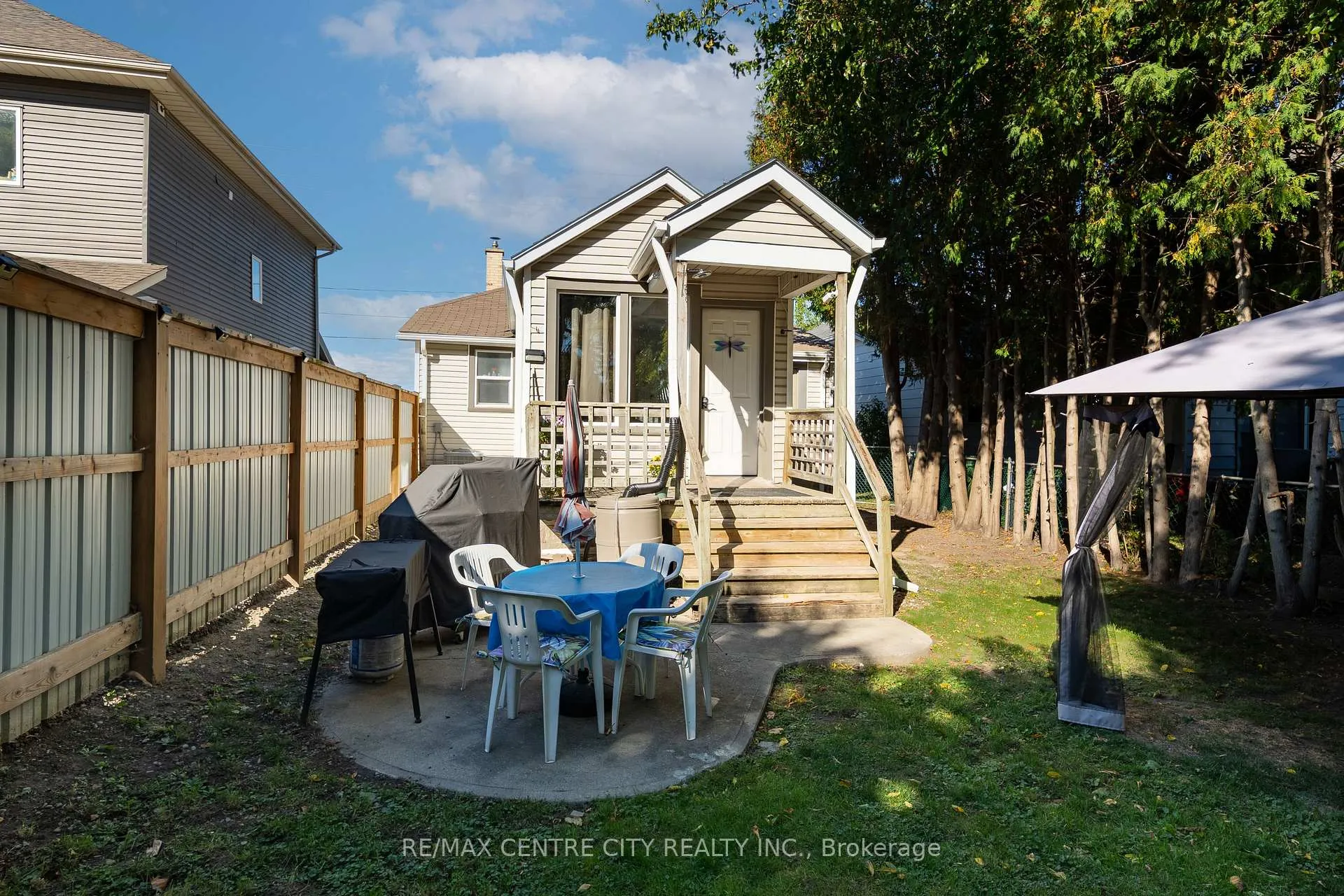 Photo 28 of 174 Centre Street, St. Thomas — HOMEH