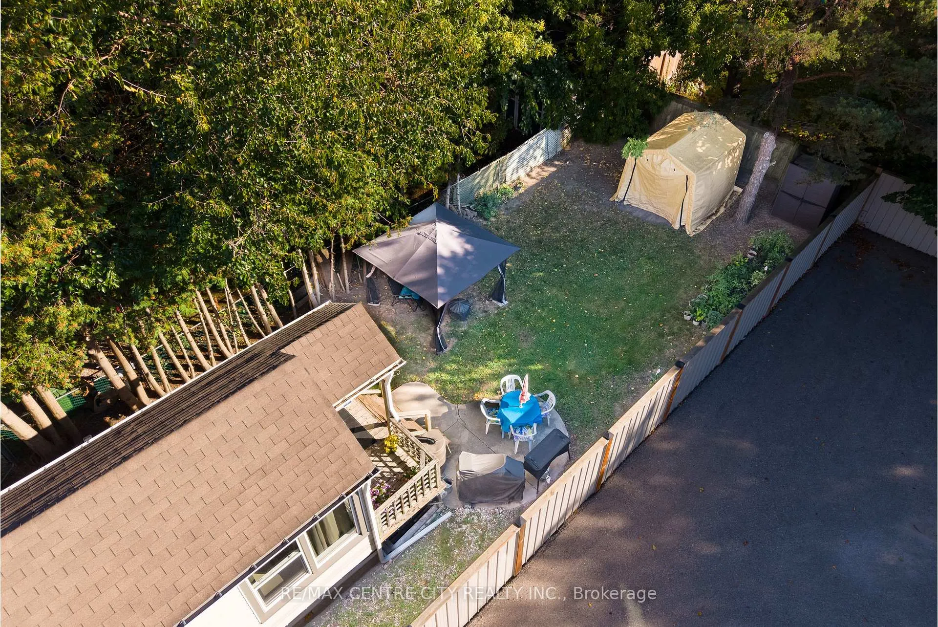 Photo 32 of 174 Centre Street, St. Thomas — HOMEH