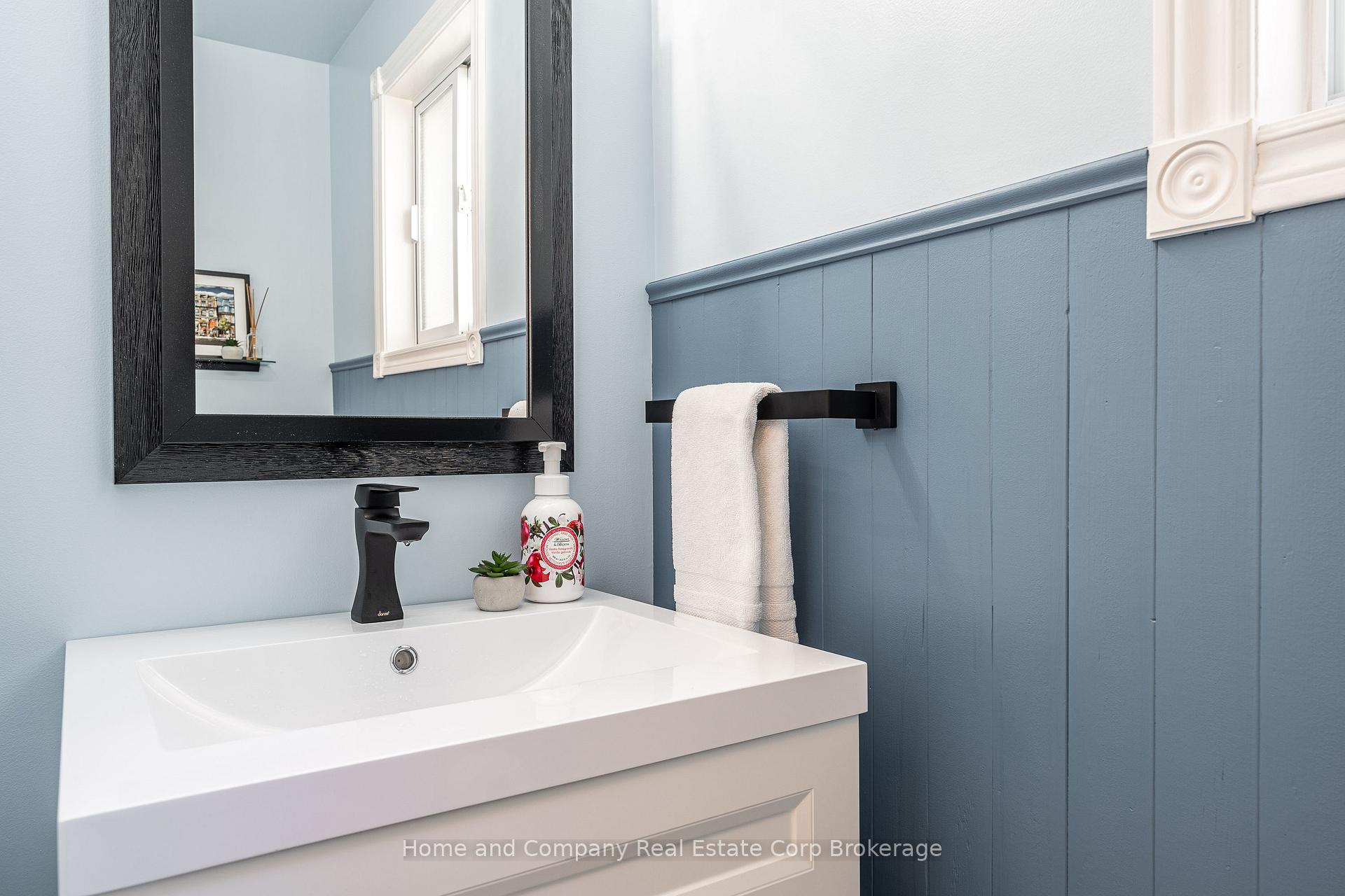 Photo 9 of 25 Water Street, Stratford — HOMEH