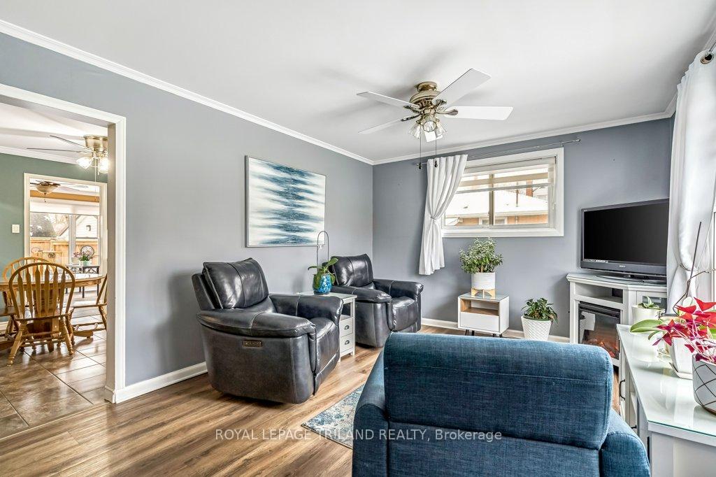 Photo 5 of 20 Dieppe Drive, St. Thomas — HOMEH