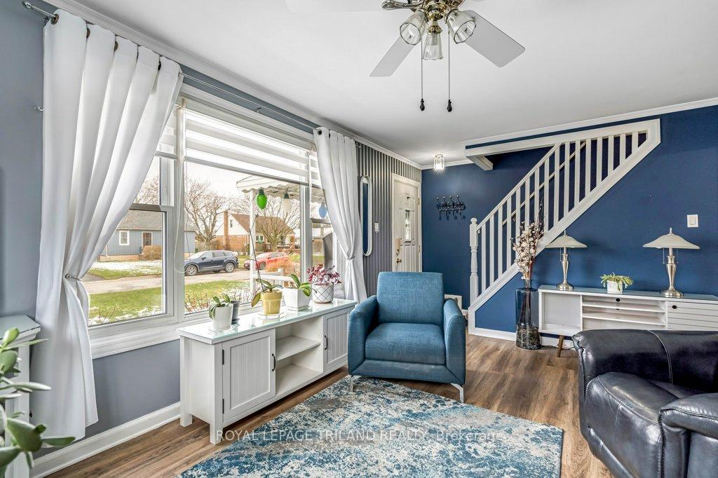 Photo 8 of 20 Dieppe Drive, St. Thomas — HOMEH