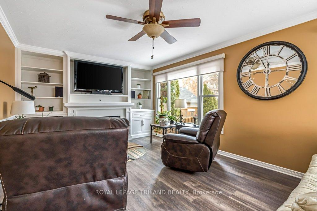Photo 17 of 20 Dieppe Drive, St. Thomas — HOMEH