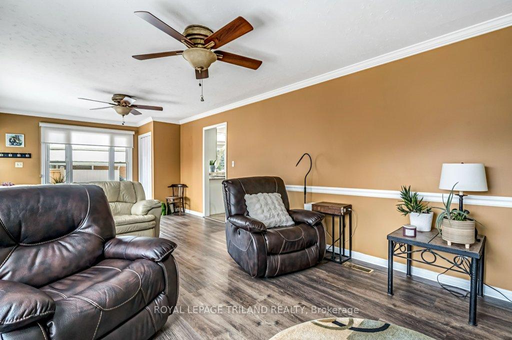 Photo 18 of 20 Dieppe Drive, St. Thomas — HOMEH