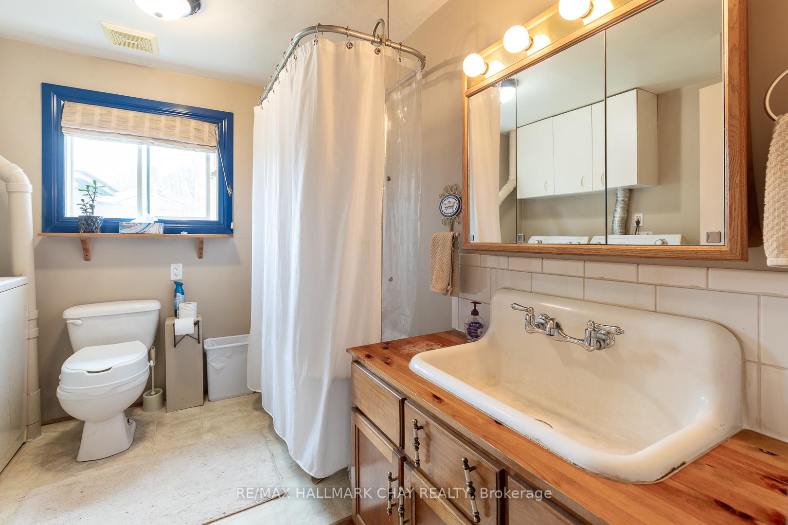 Photo 8 of 1761 County Road 92, Springwater, Rural Springwater — HOMEH