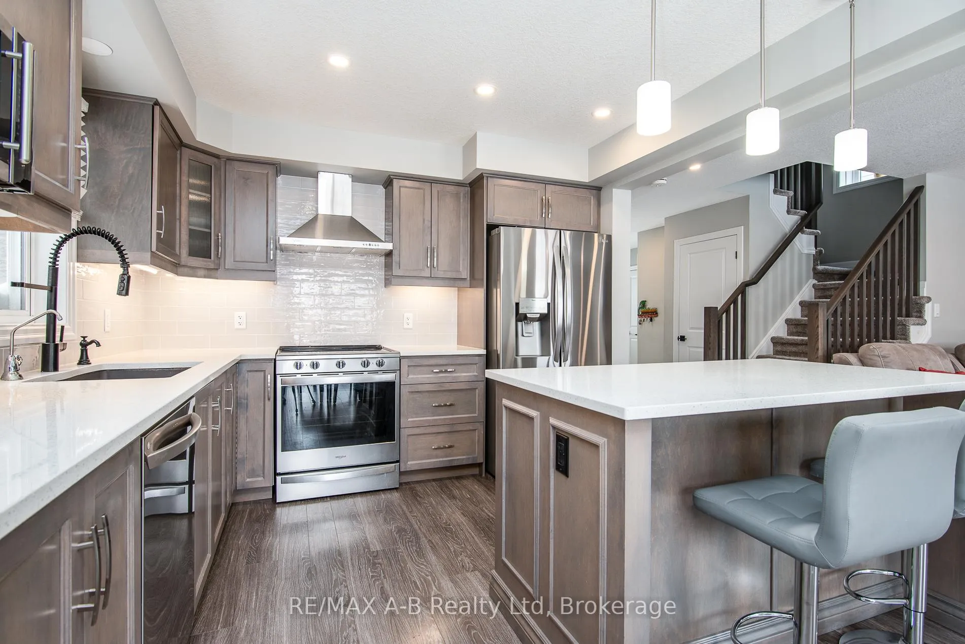 Photo 10 of 31 Davidson Drive, Stratford — HOMEH