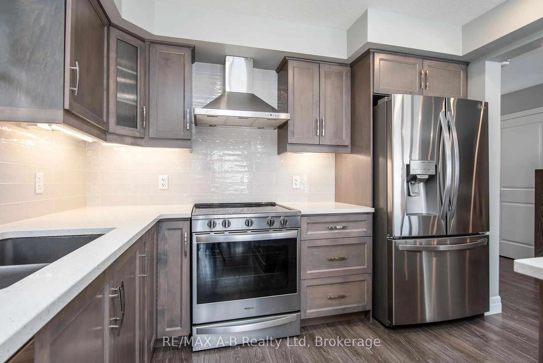 Photo 11 of 31 Davidson Drive, Stratford — HOMEH