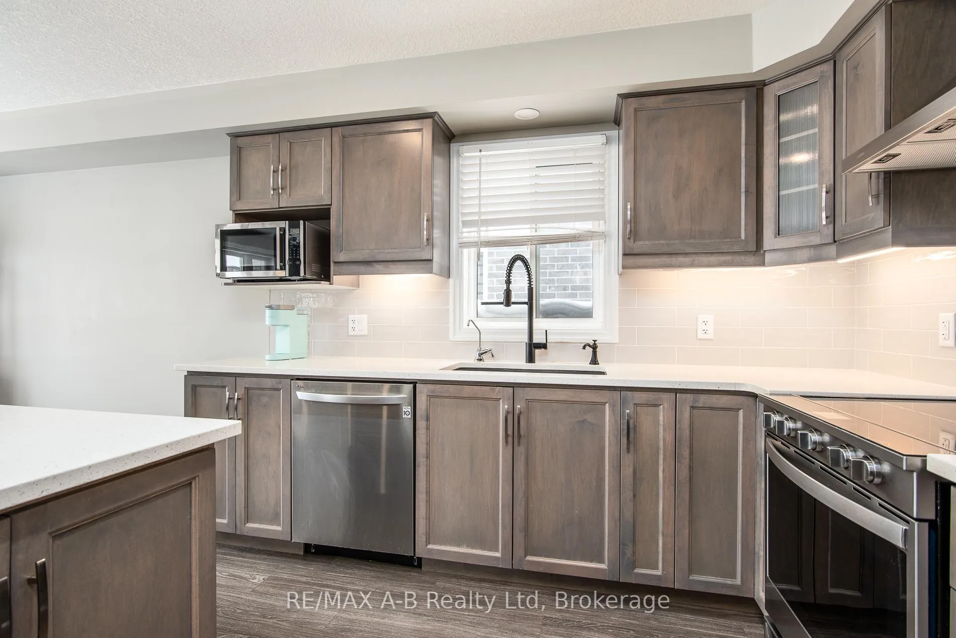 Photo 14 of 31 Davidson Drive, Stratford — HOMEH