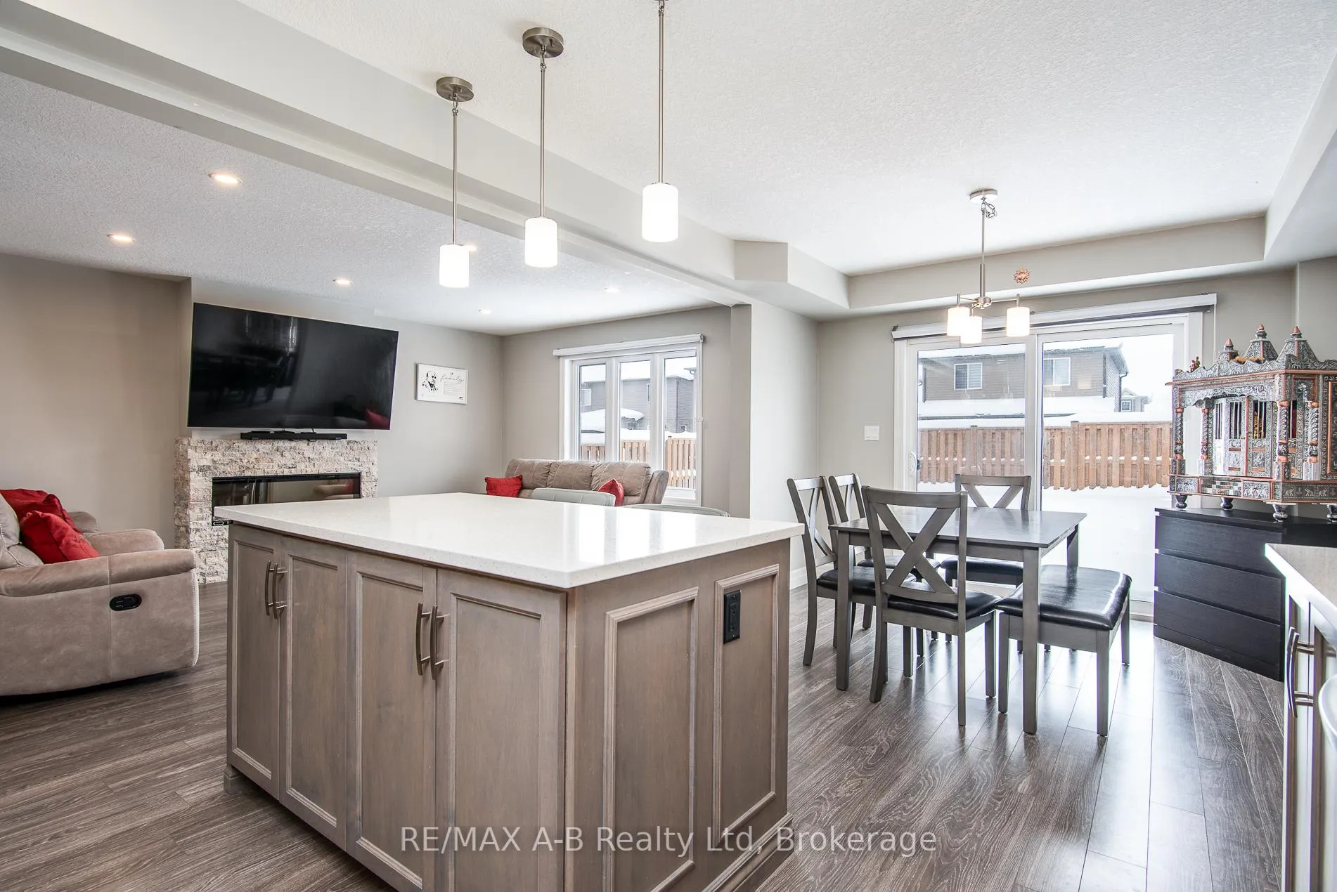 Photo 15 of 31 Davidson Drive, Stratford — HOMEH