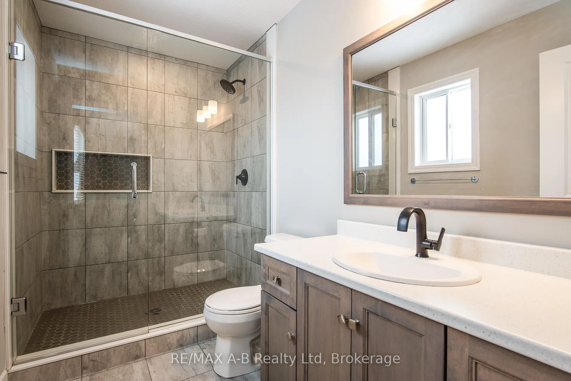 Photo 24 of 31 Davidson Drive, Stratford — HOMEH