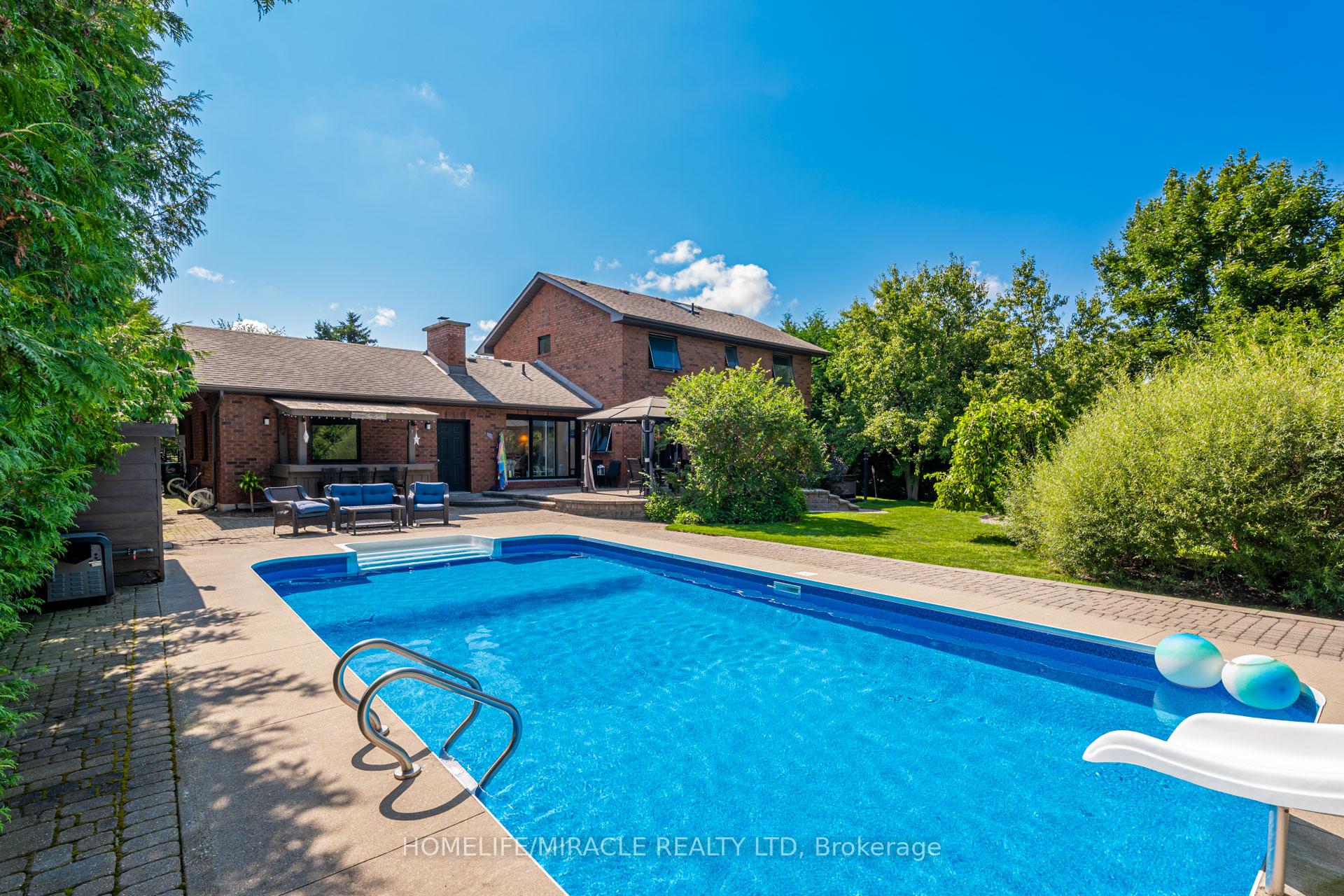Photo 41 of 71 Nicholson Crescent, Springwater, Snow Valley — HOMEH