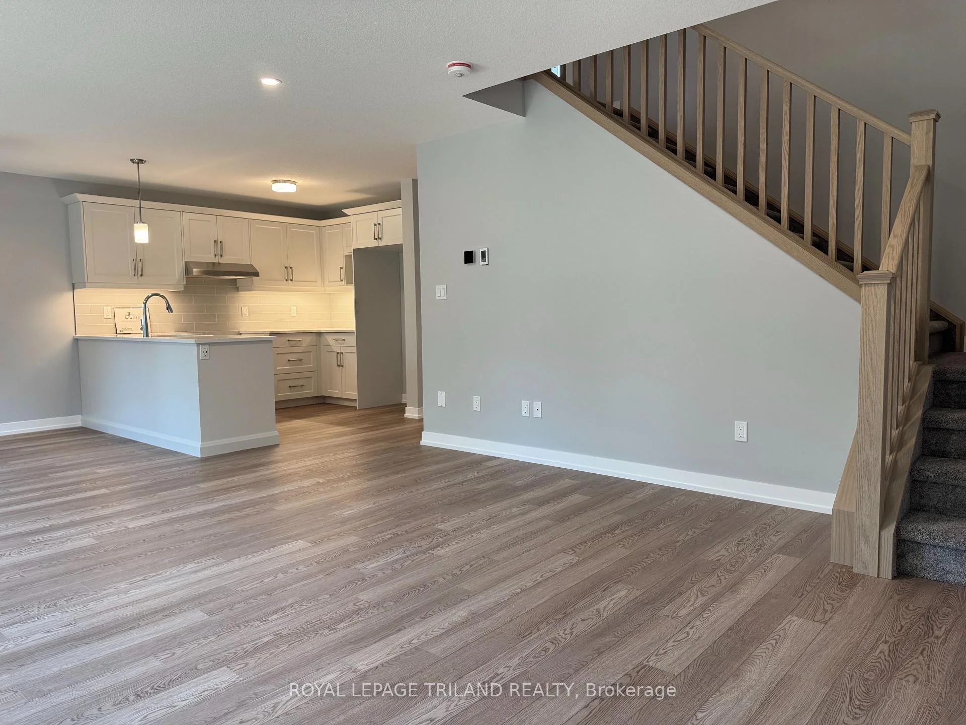 Photo 14 of 165 Styles Drive, St. Thomas — HOMEH
