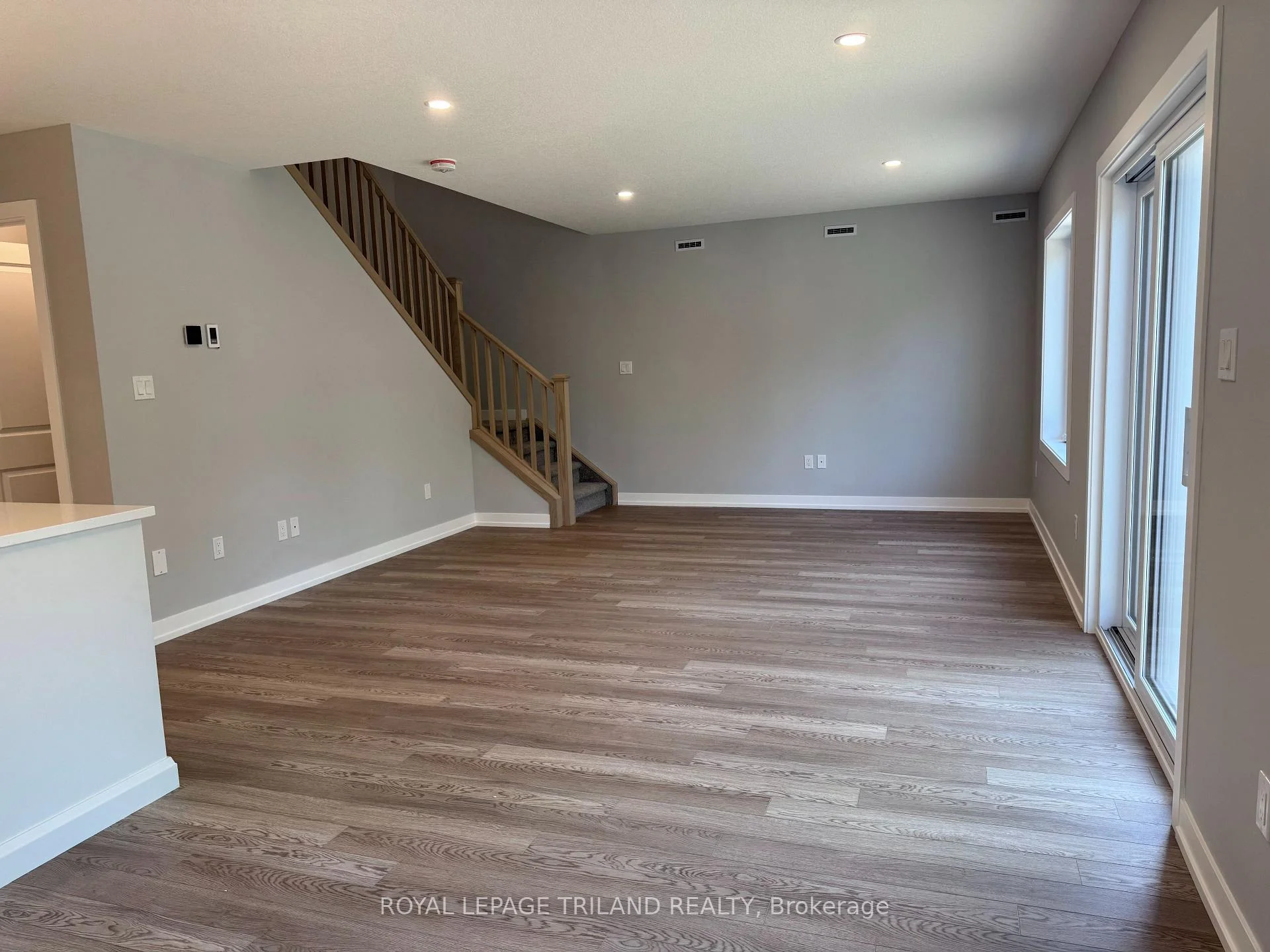 Photo 16 of 165 Styles Drive, St. Thomas — HOMEH