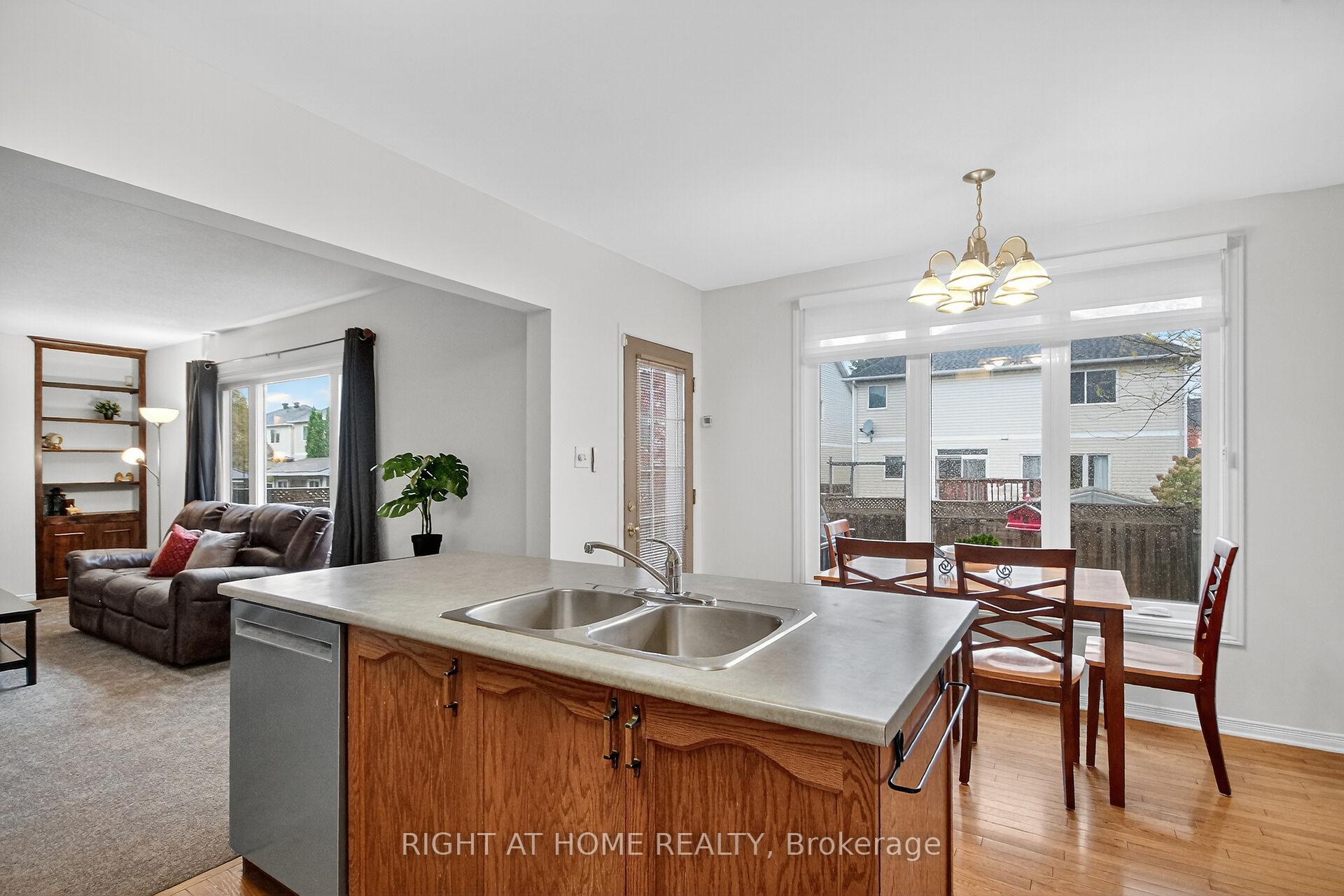 Photo 10 of 150 Abaca Way, Ottawa, Stittsville (North) — HOMEH