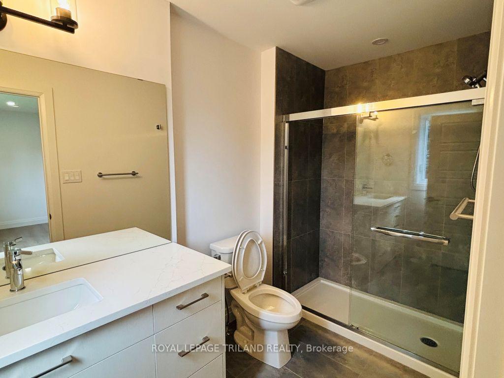 Photo 5 of Unit 3, 116 Fairview Avenue, St. Thomas — HOMEH