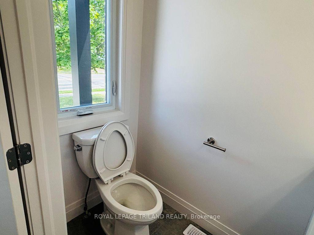 Photo 9 of Unit 3, 116 Fairview Avenue, St. Thomas — HOMEH