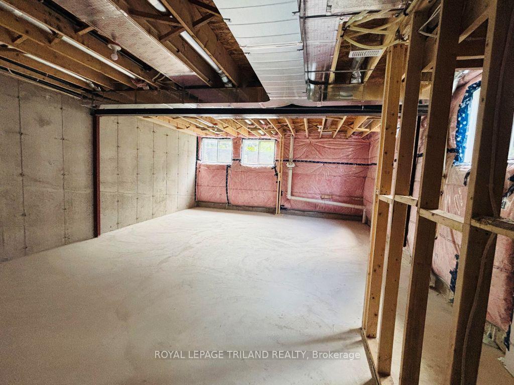 Photo 11 of Unit 3, 116 Fairview Avenue, St. Thomas — HOMEH
