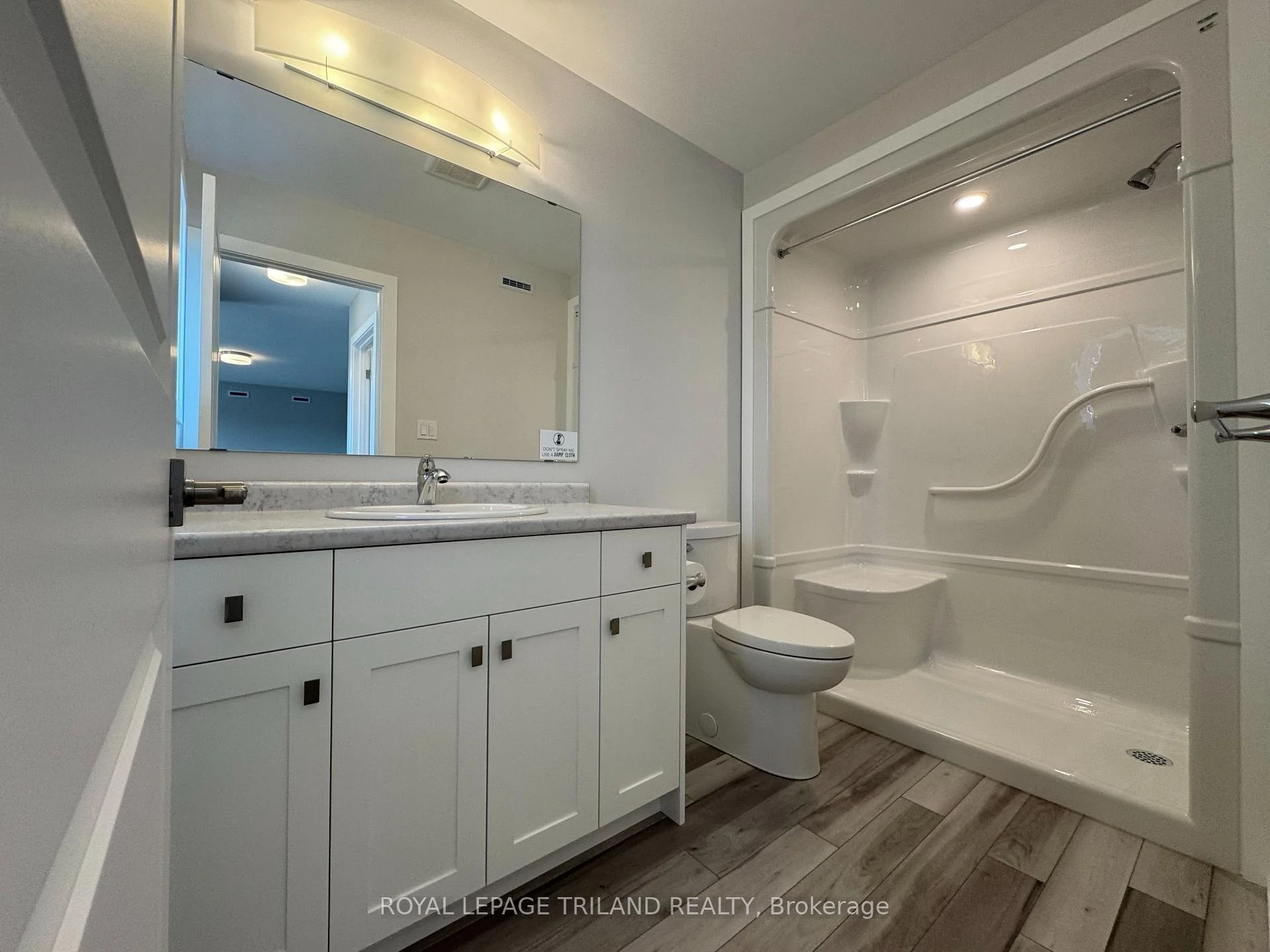 Photo 12 of 163 Styles Drive, St. Thomas — HOMEH