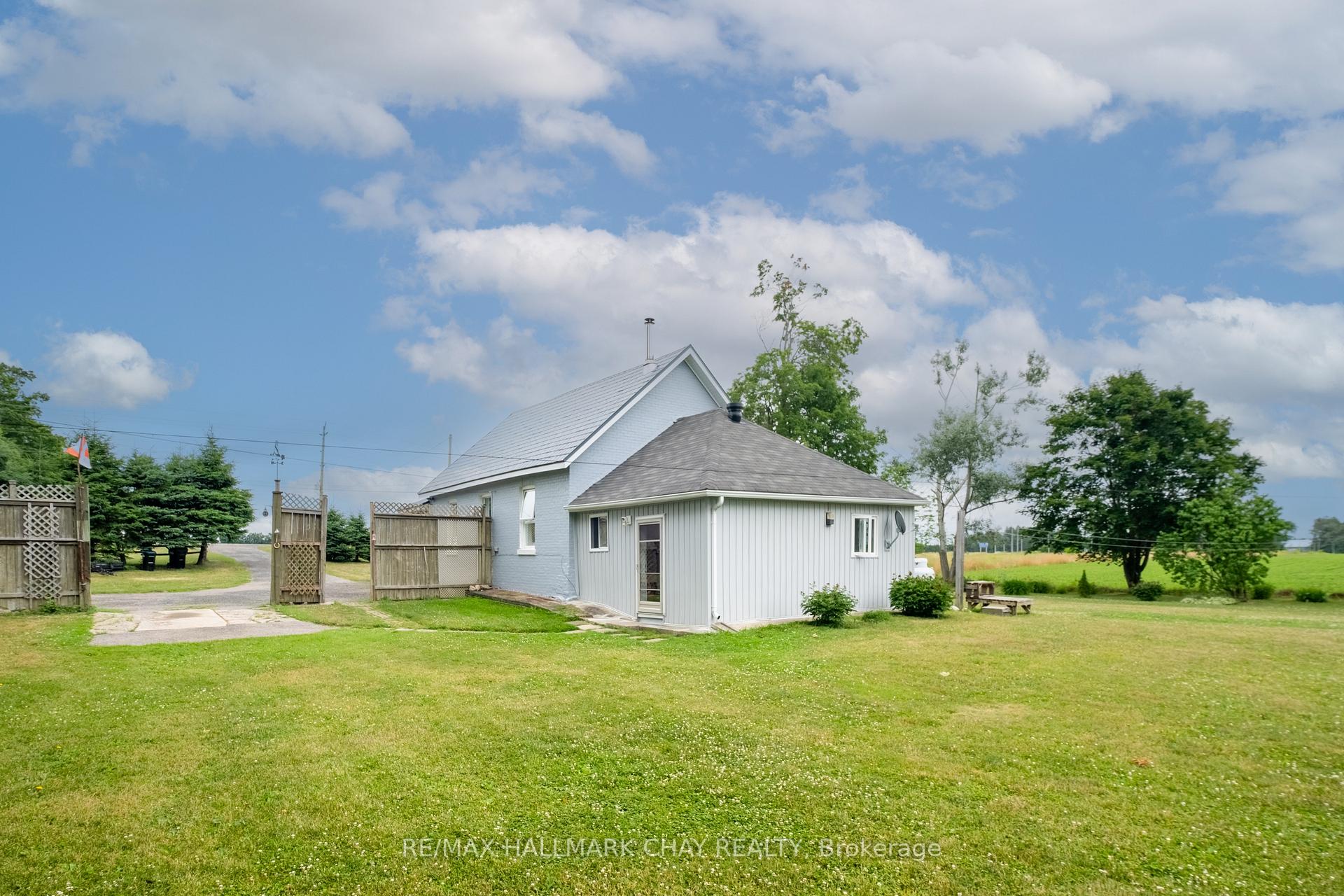 Photo 4 of 12968 County 27 Road, Springwater, Rural Springwater — HOMEH