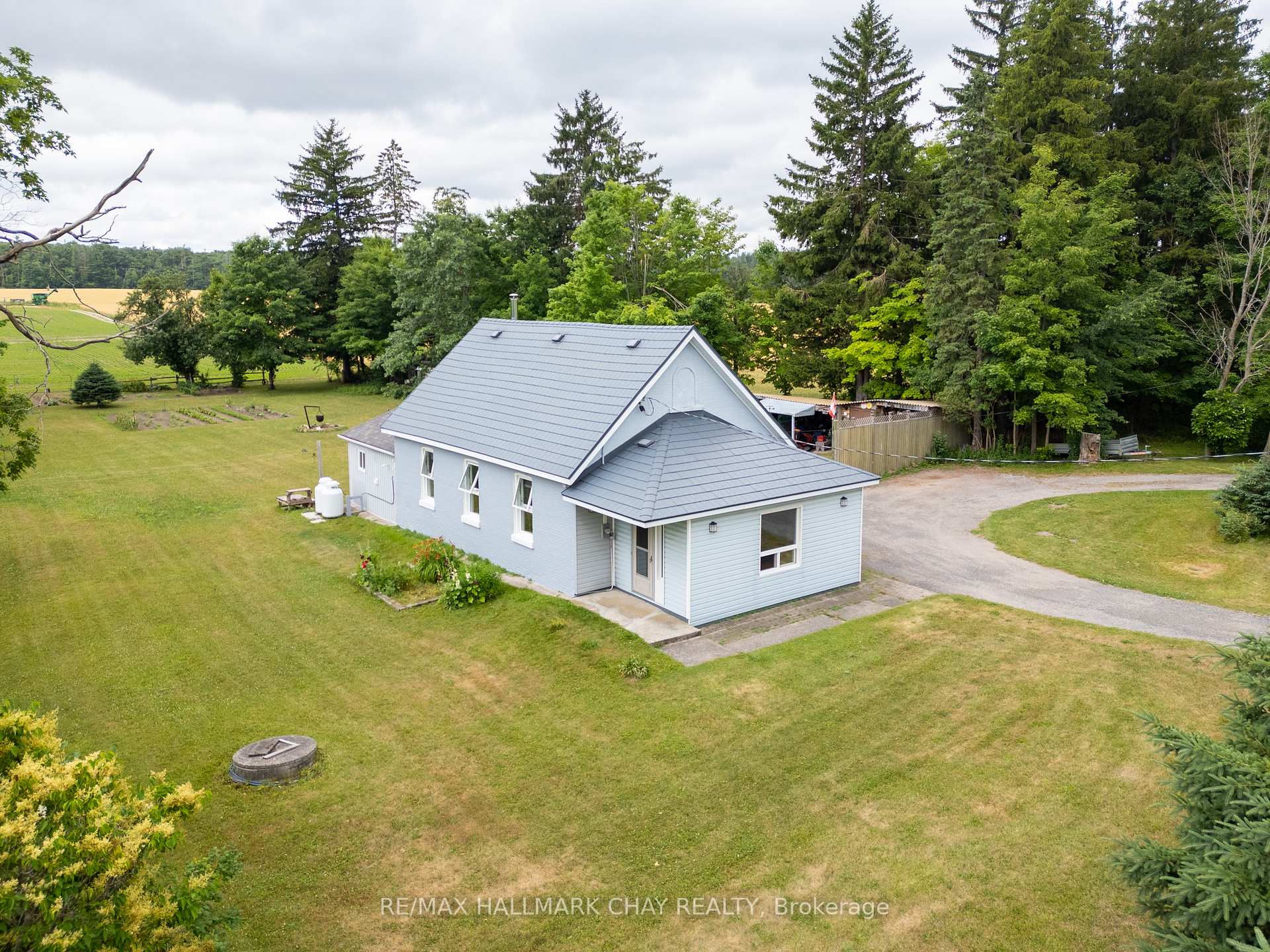 Photo 23 of 12968 County 27 Road, Springwater, Rural Springwater — HOMEH