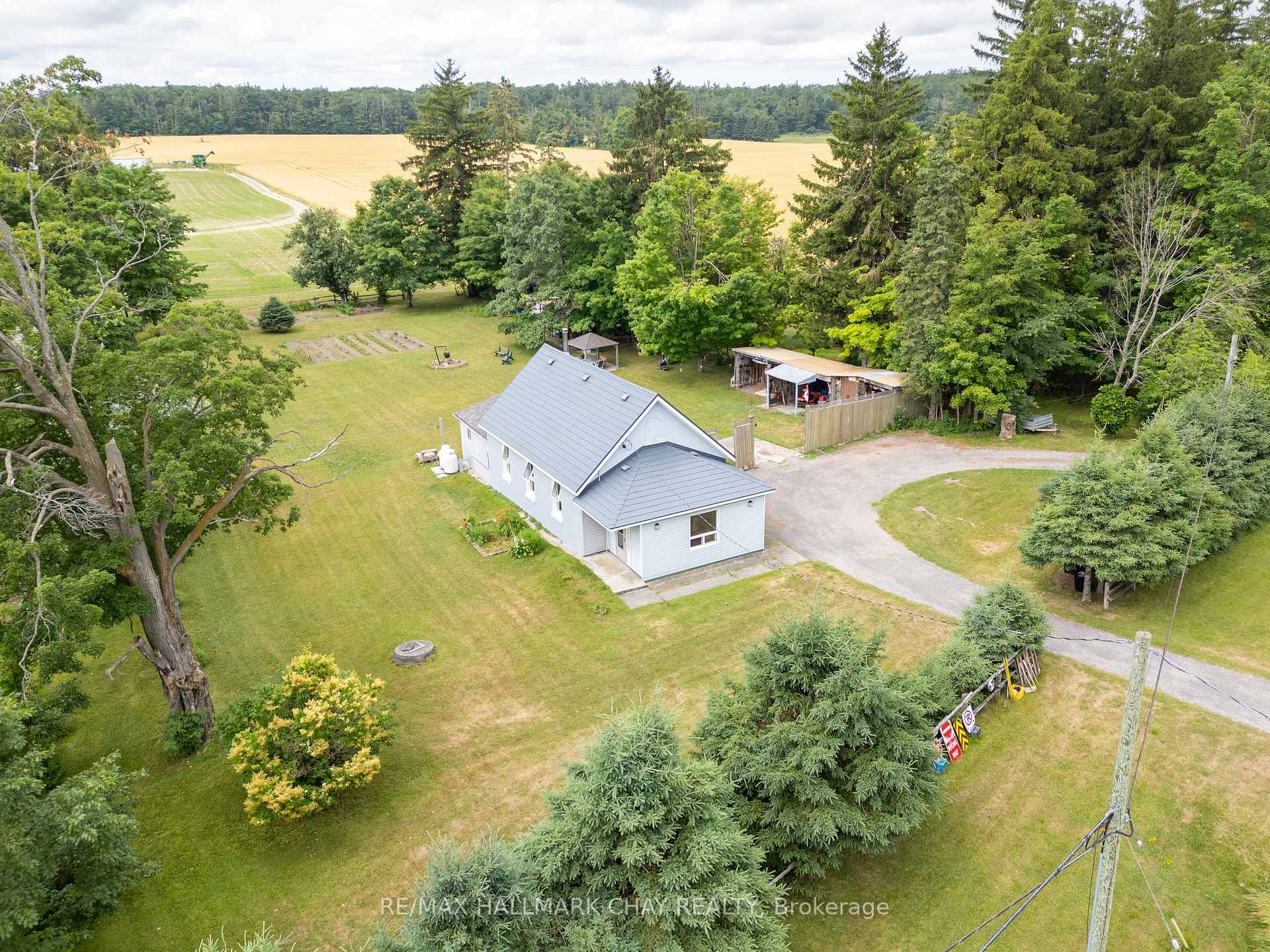 Photo 24 of 12968 County 27 Road, Springwater, Rural Springwater — HOMEH