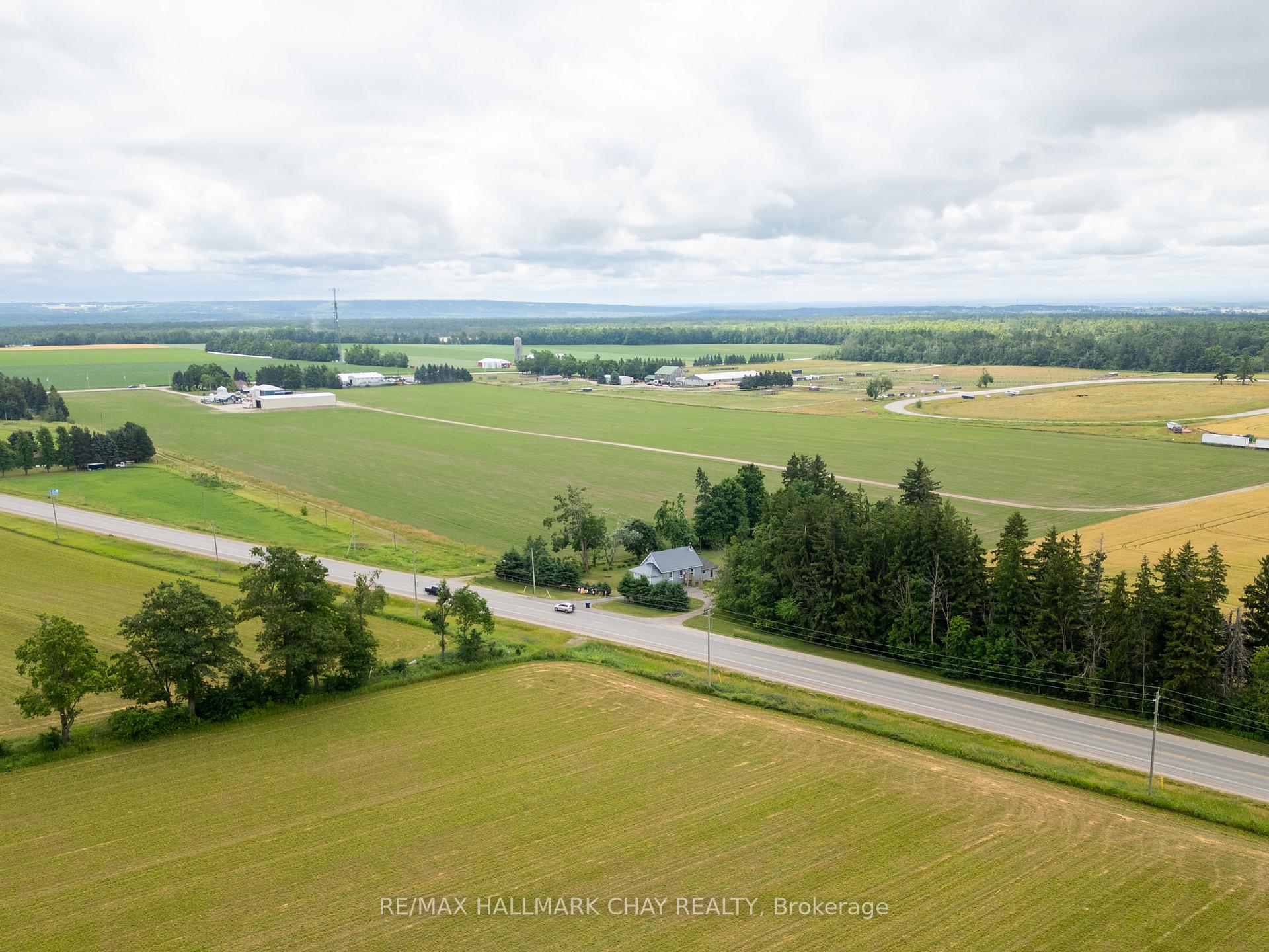 Photo 33 of 12968 County 27 Road, Springwater, Rural Springwater — HOMEH