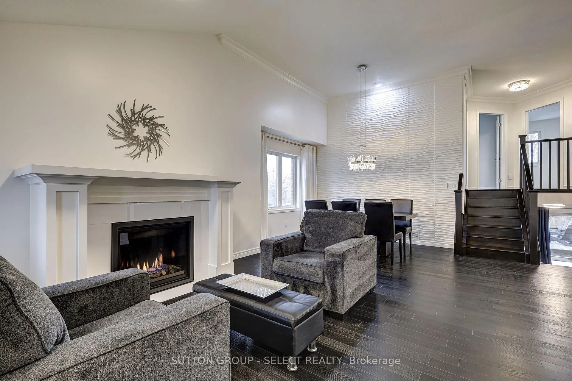 Photo 4 of 21 Alderwood Court, St. Thomas — HOMEH