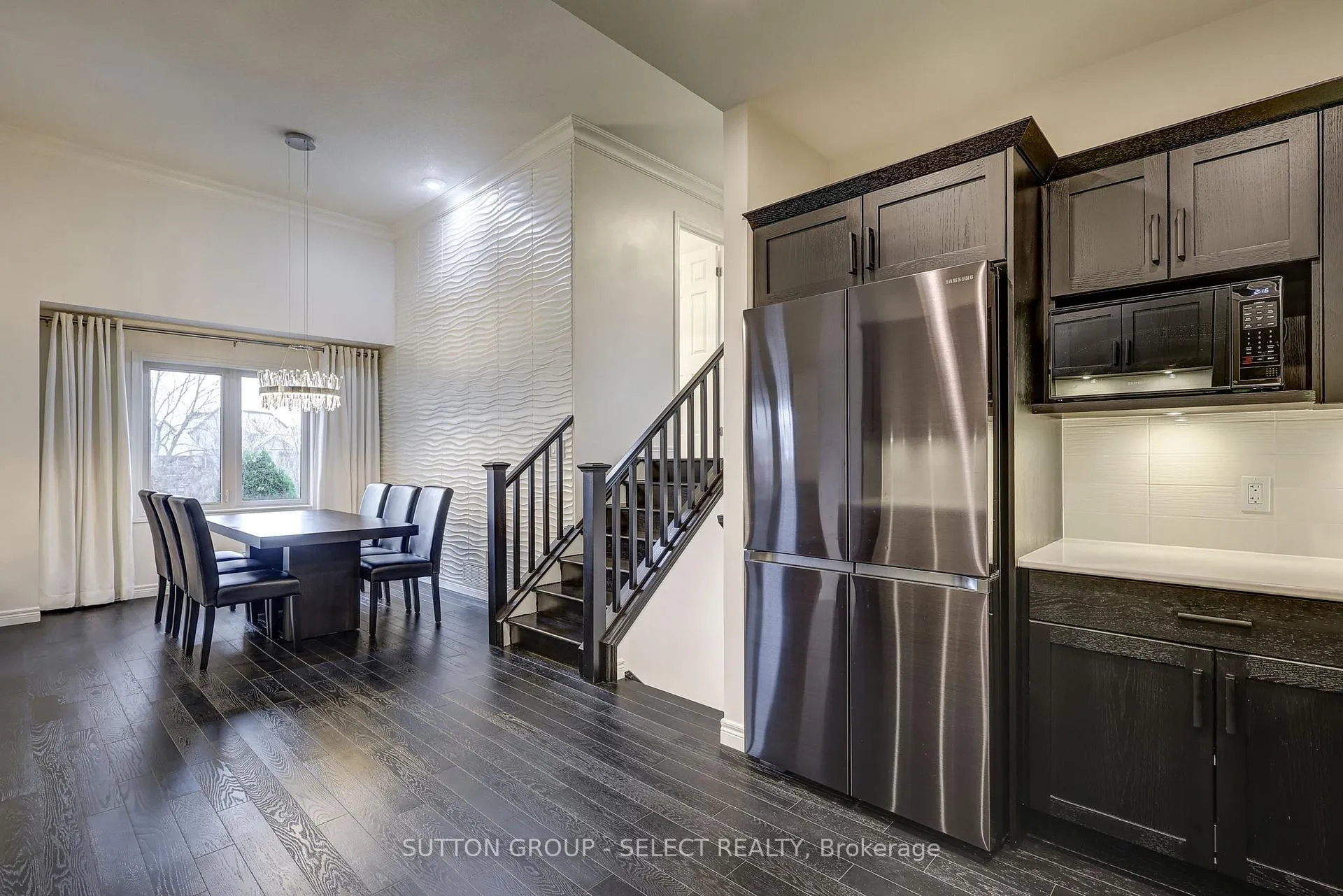Photo 9 of 21 Alderwood Court, St. Thomas — HOMEH