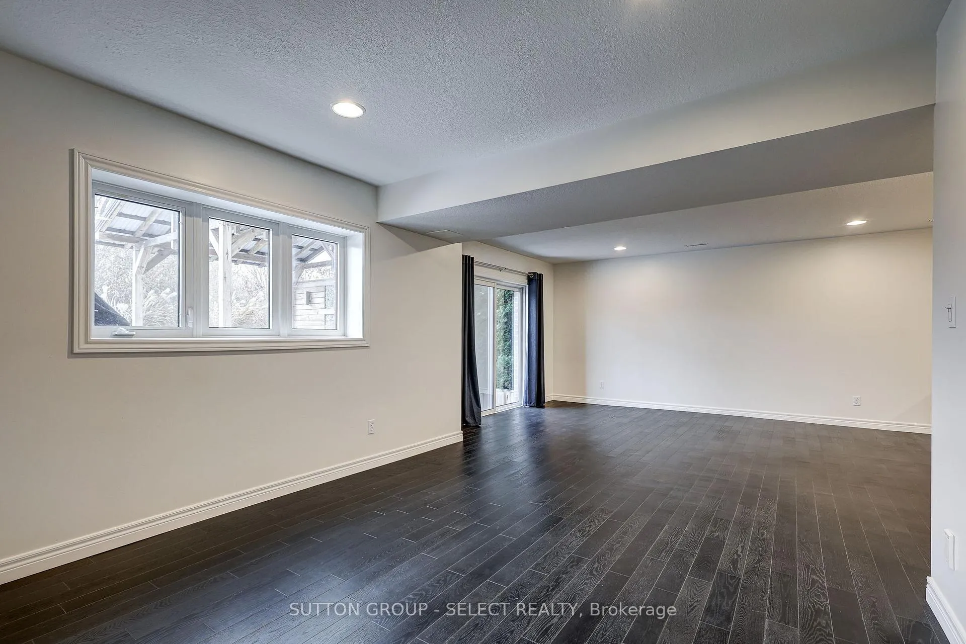 Photo 18 of 21 Alderwood Court, St. Thomas — HOMEH