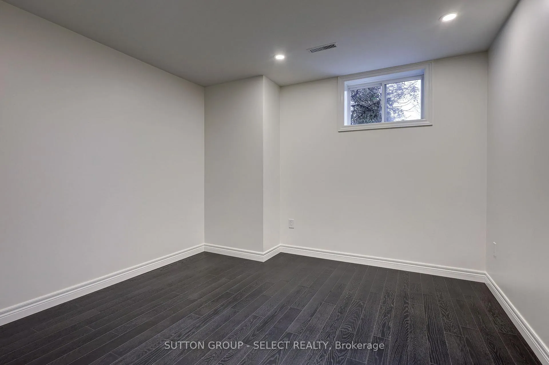 Photo 21 of 21 Alderwood Court, St. Thomas — HOMEH