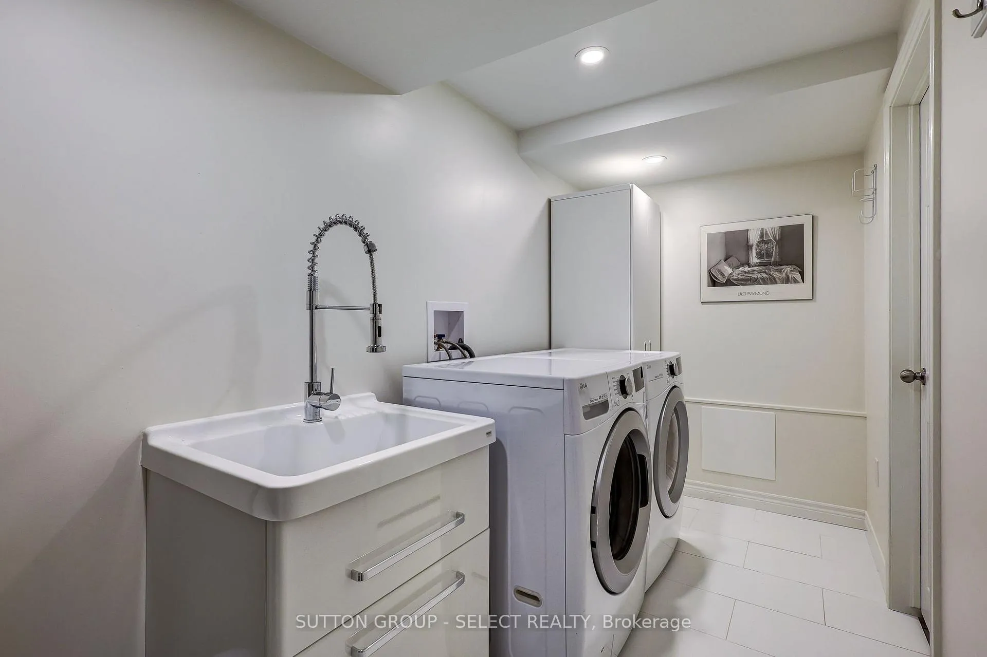 Photo 23 of 21 Alderwood Court, St. Thomas — HOMEH
