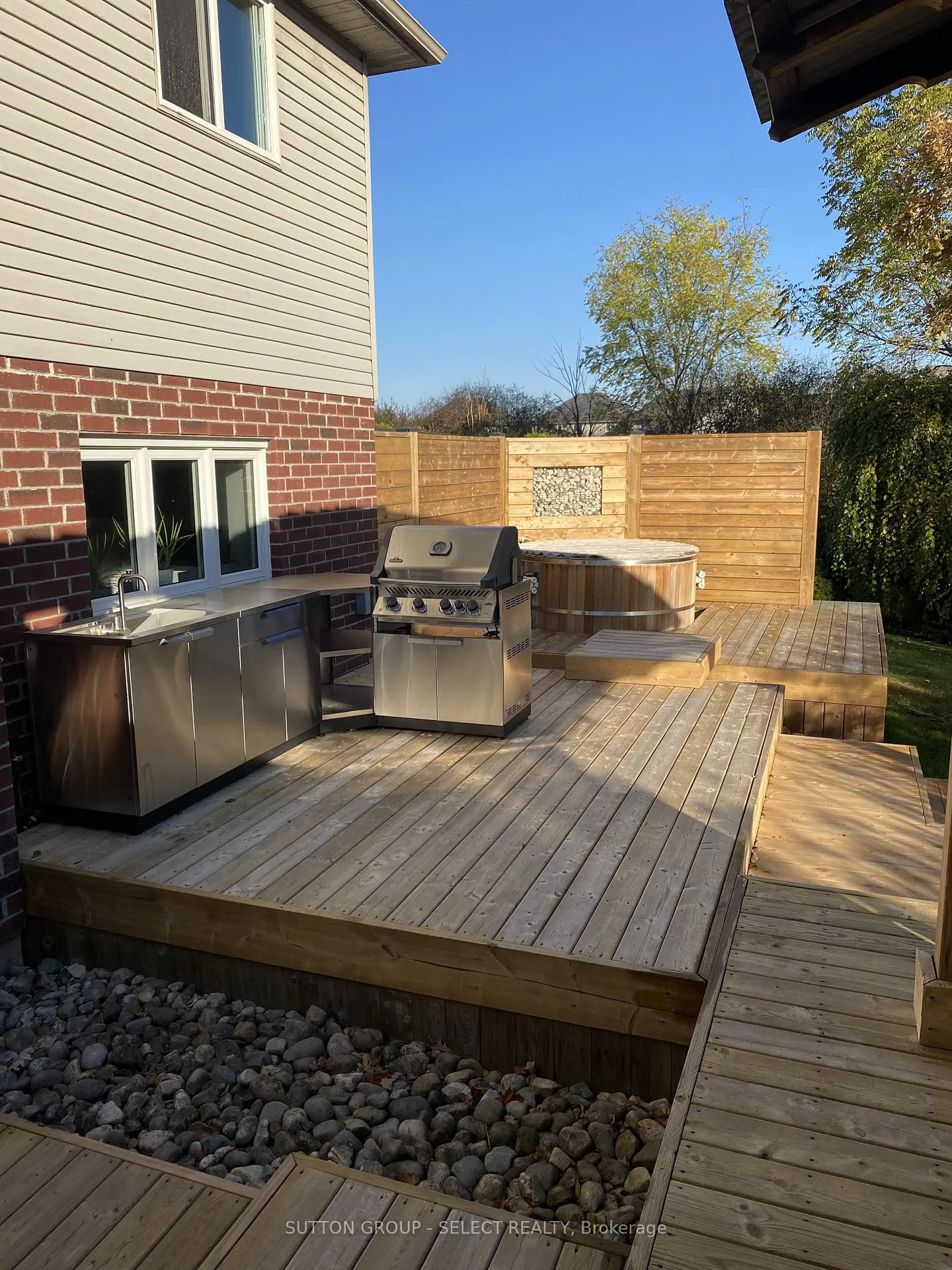 Photo 27 of 21 Alderwood Court, St. Thomas — HOMEH
